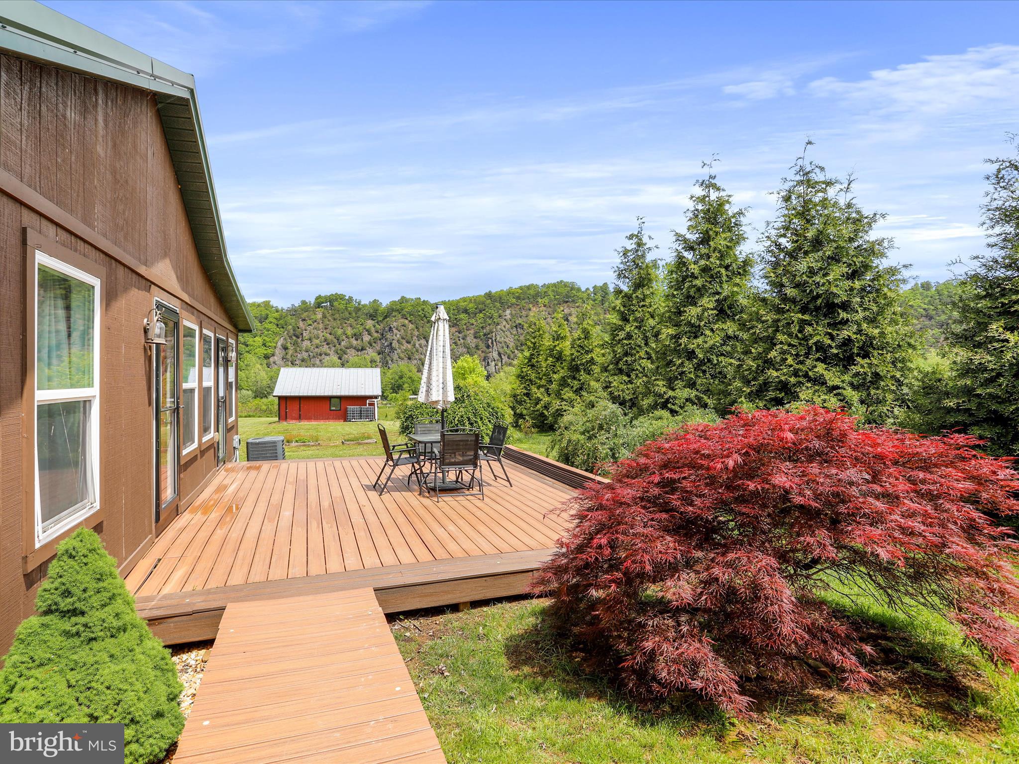 1063 GEORGE ARNOLD LANE