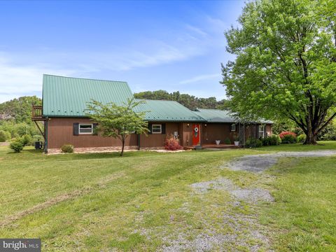 1063 GEORGE ARNOLD LANE GREEN SPRING WV 26722