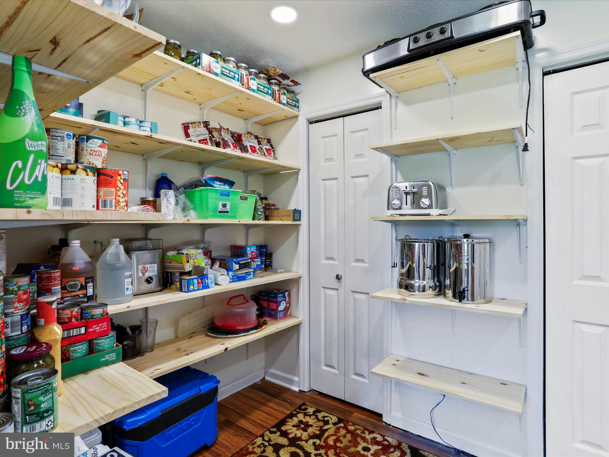 FRENCH'S NECK WEST - Residential