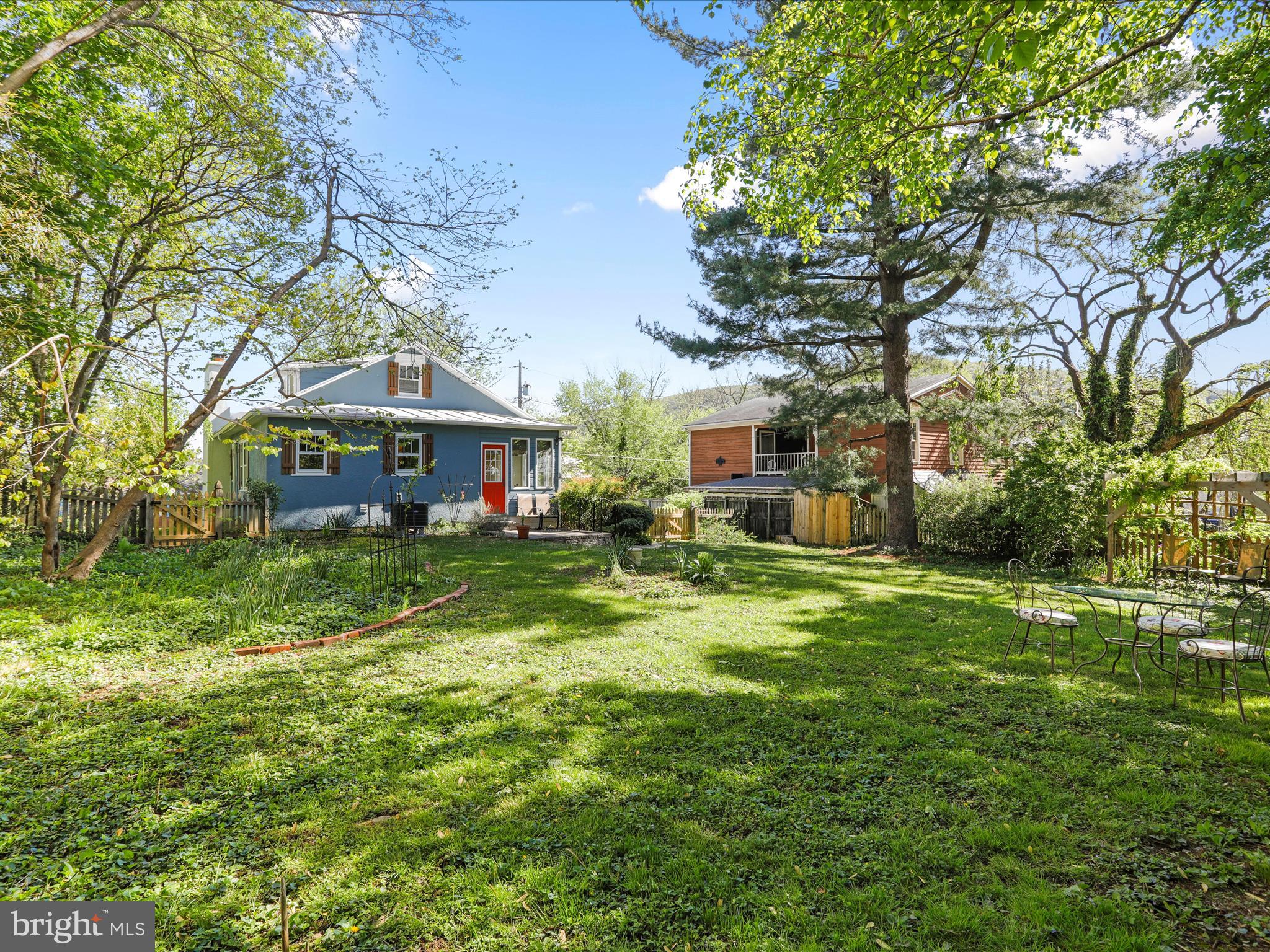 HARPERS FERRY - Residential