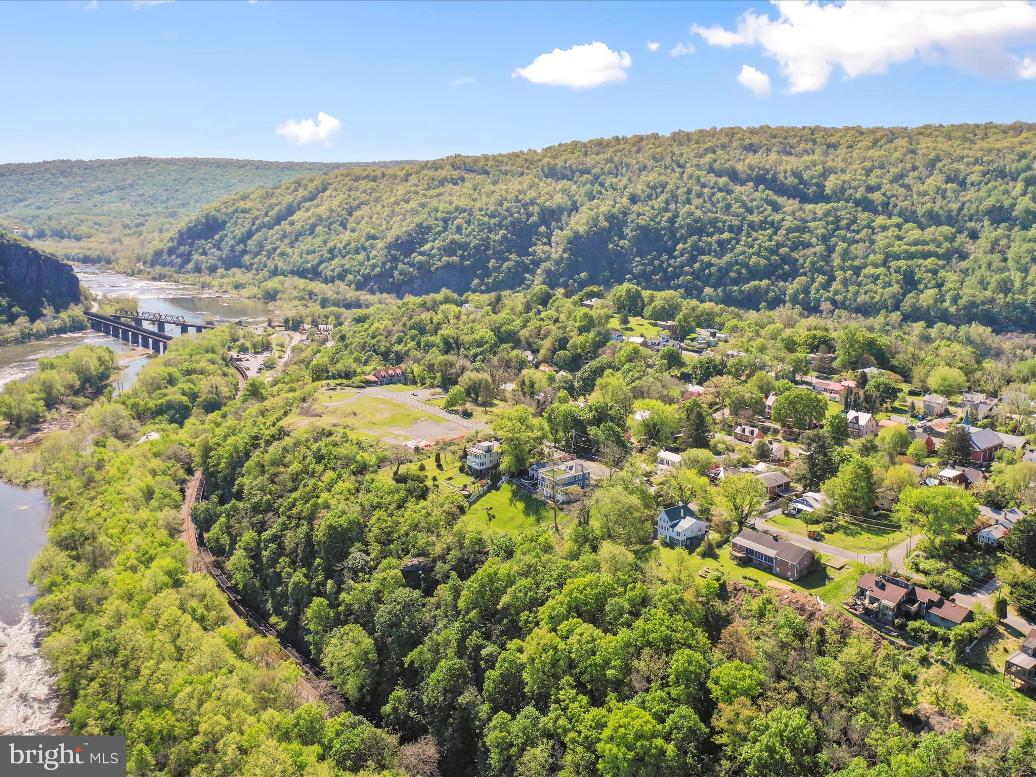 HARPERS FERRY - Residential