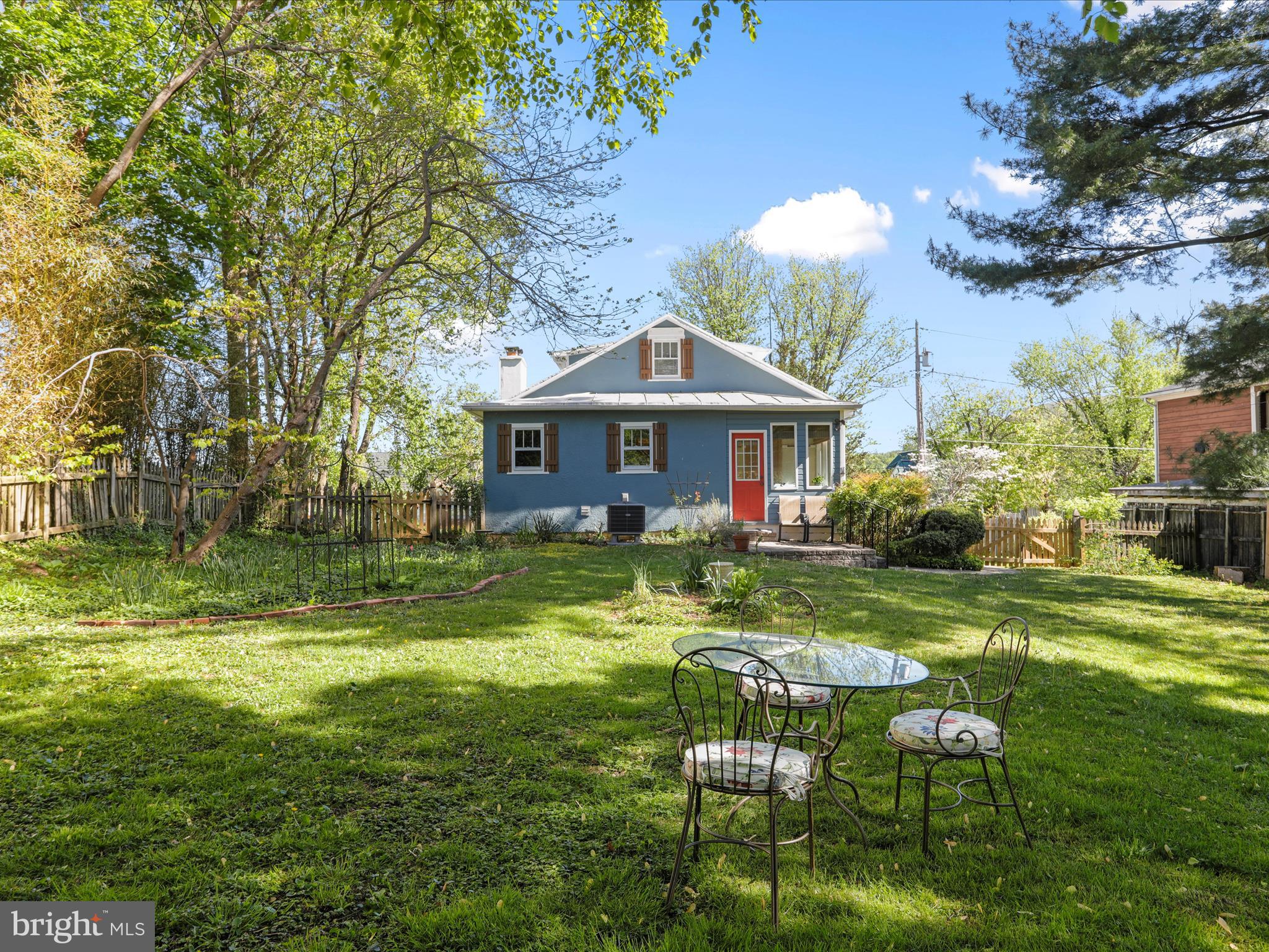 HARPERS FERRY - Residential