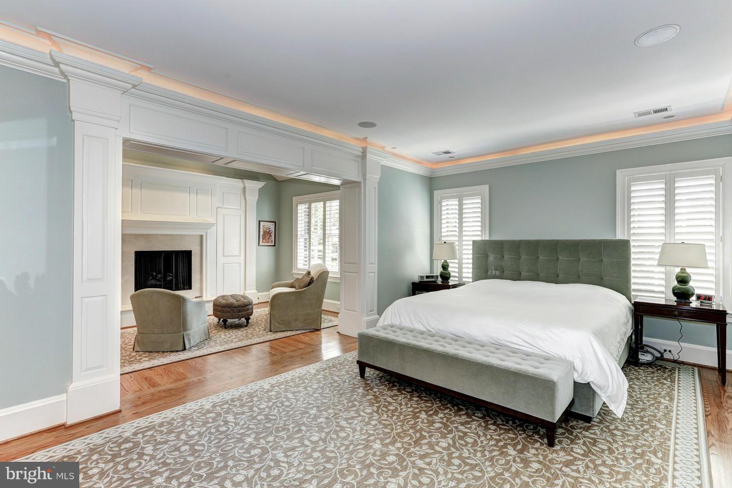 LEE HEIGHTS - Residential