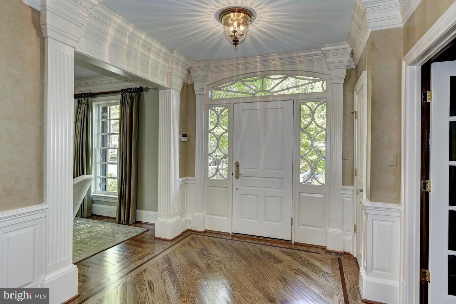 LEE HEIGHTS - Residential