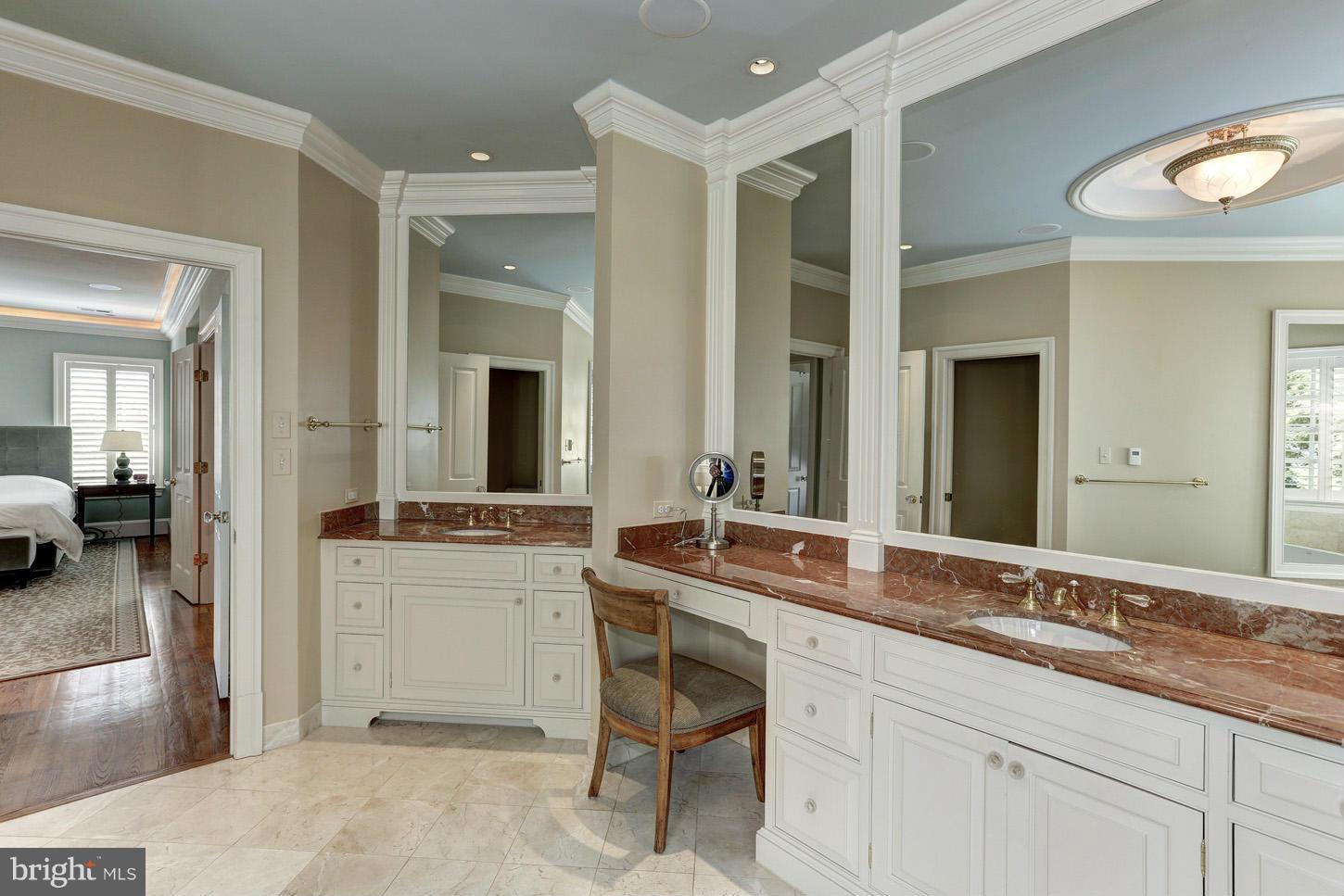 LEE HEIGHTS - Residential