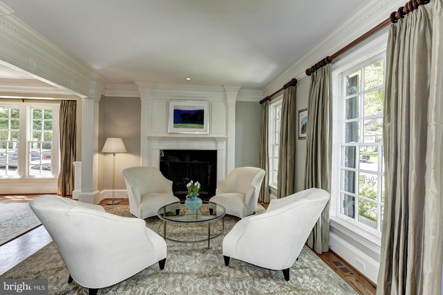 LEE HEIGHTS - Residential