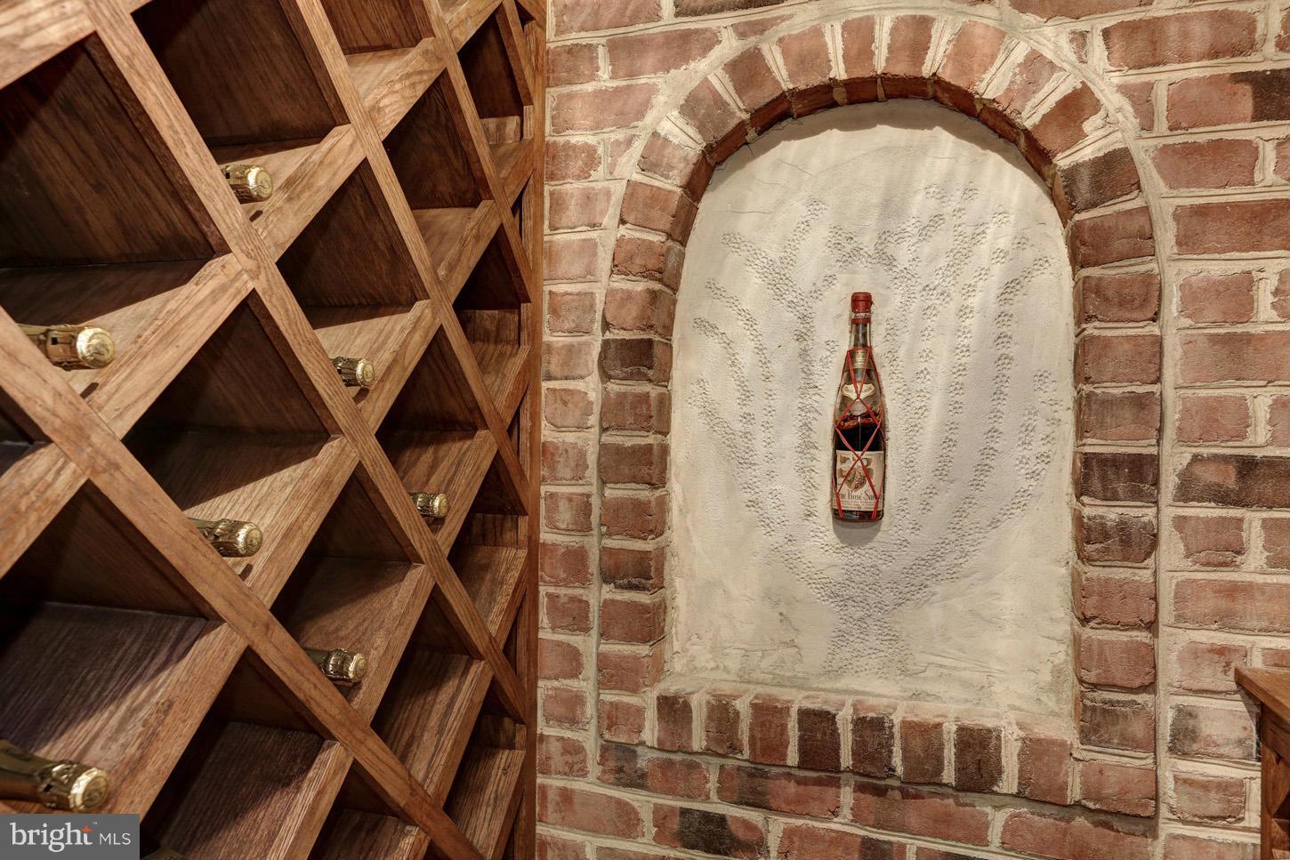 LEE HEIGHTS - Residential