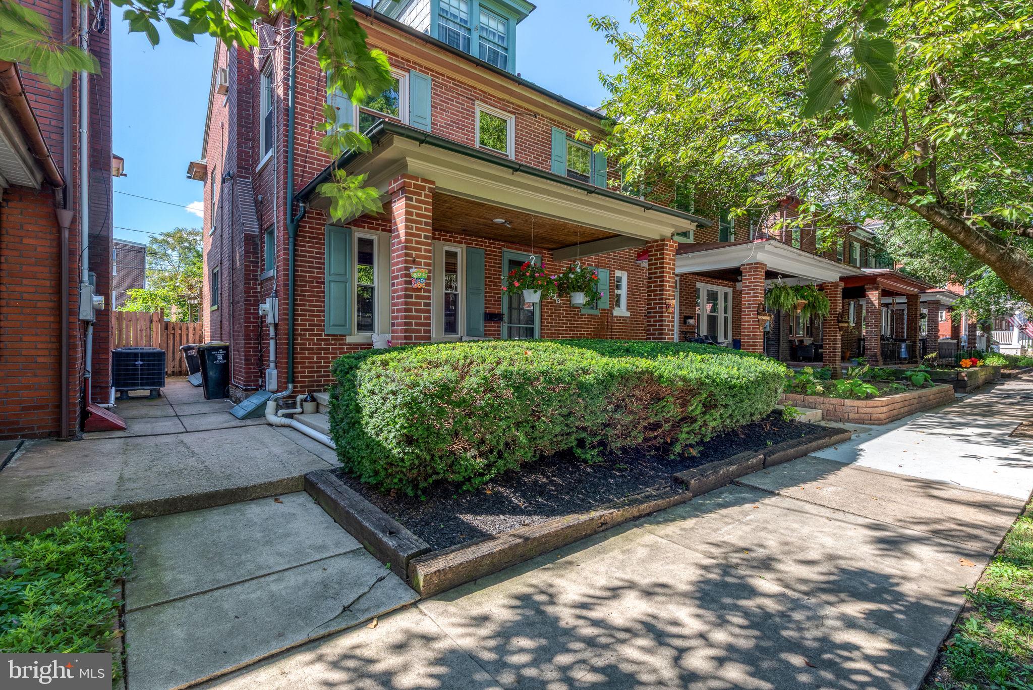 230 PEARL STREET