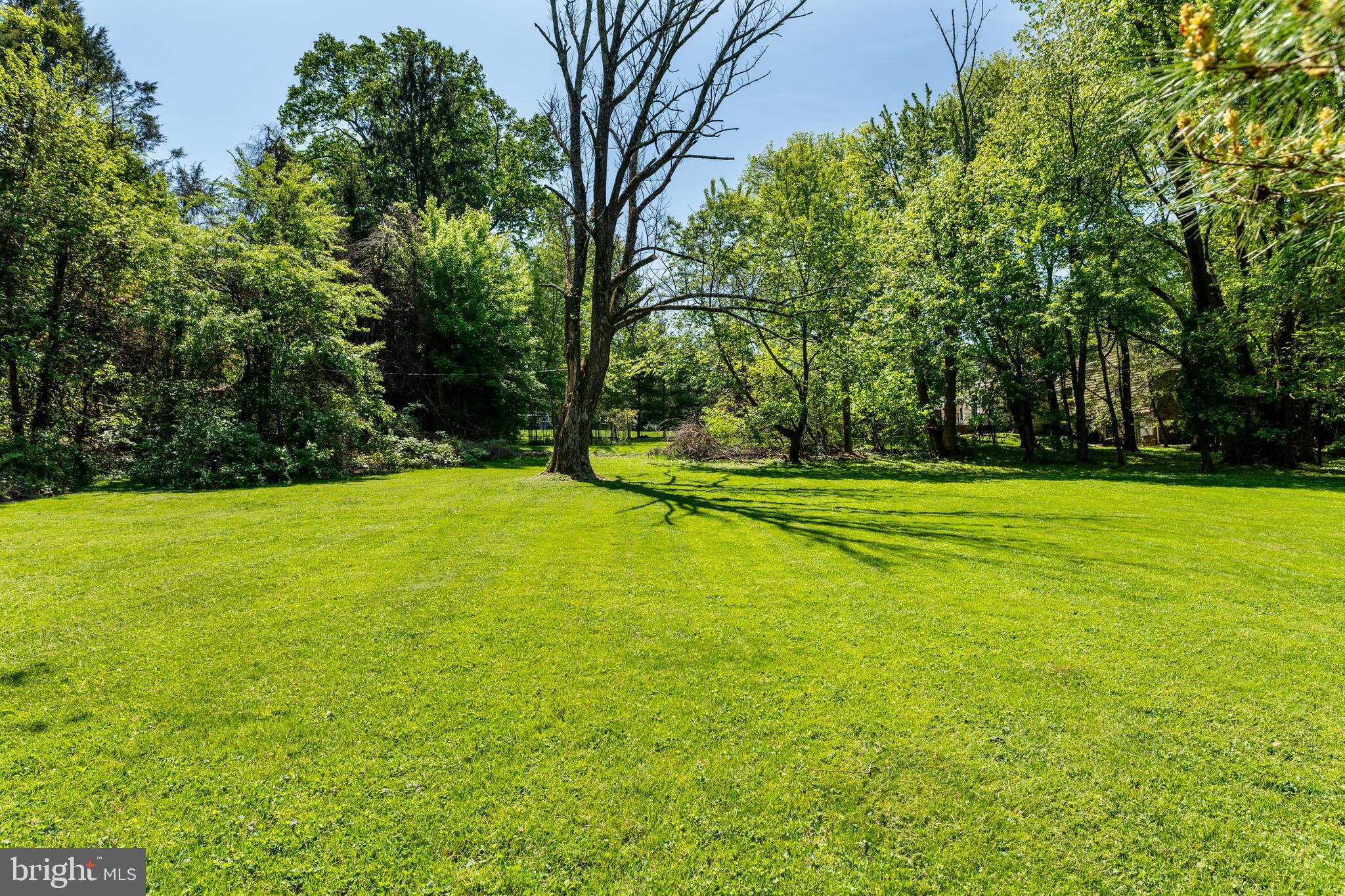 GLADWYNE - Residential