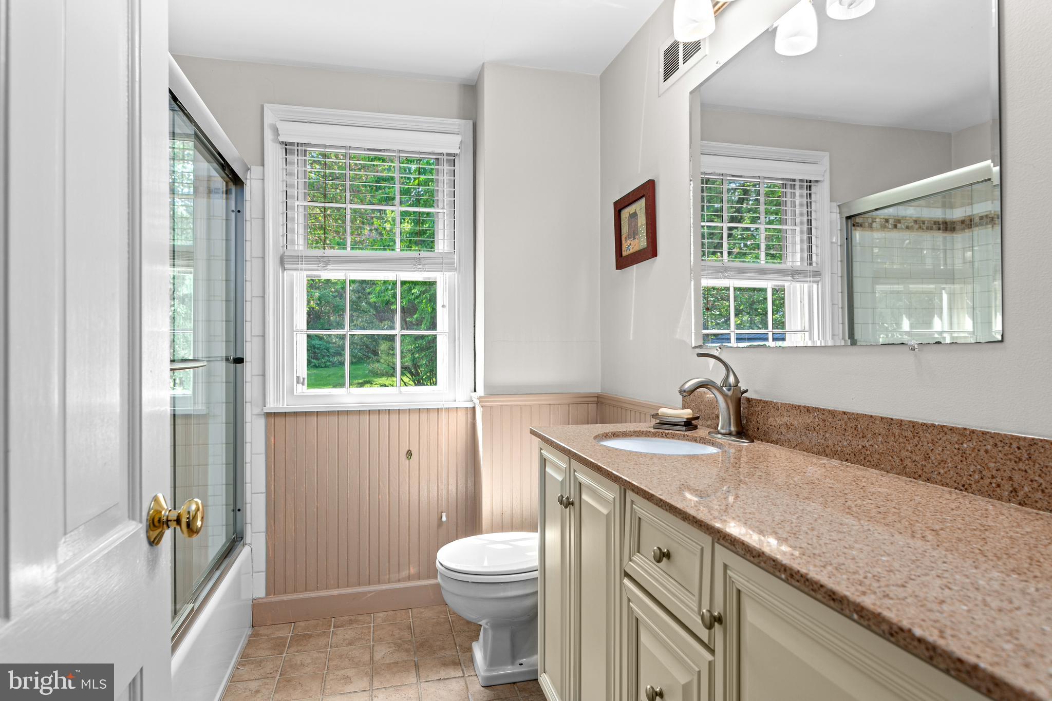 GLADWYNE - Residential