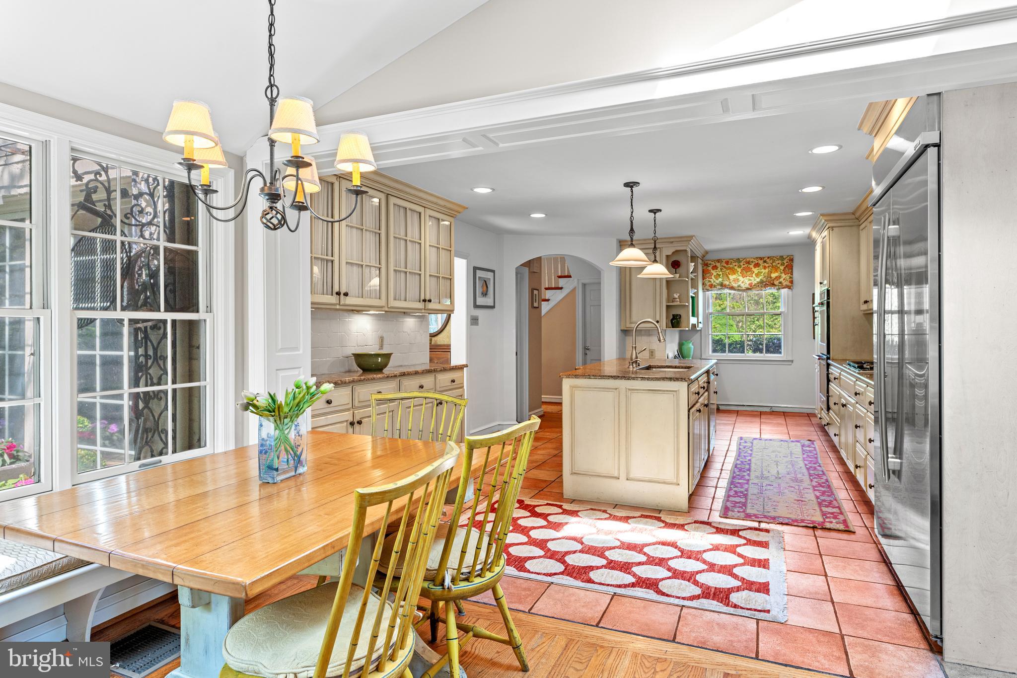 GLADWYNE - Residential