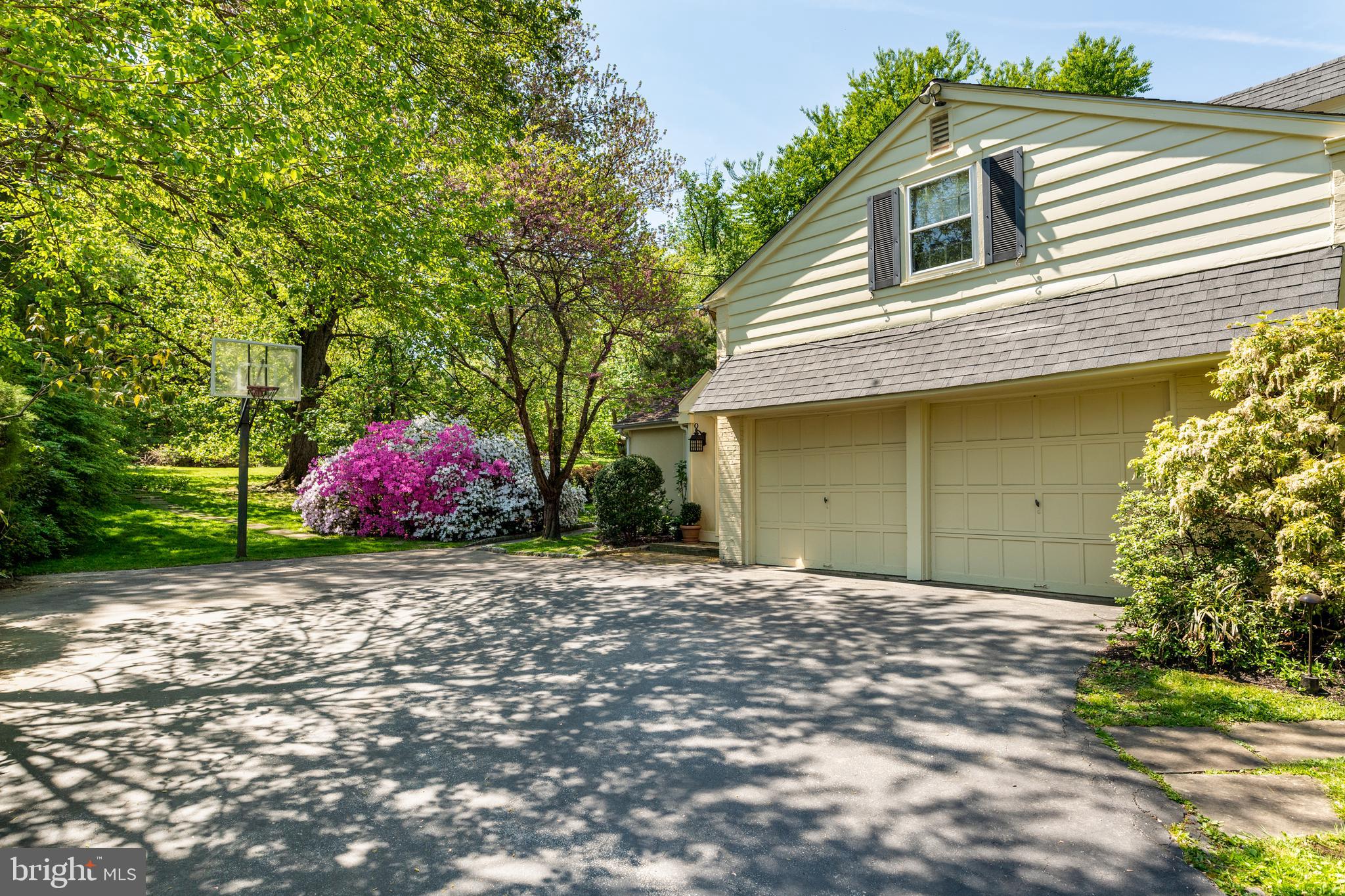 GLADWYNE - Residential