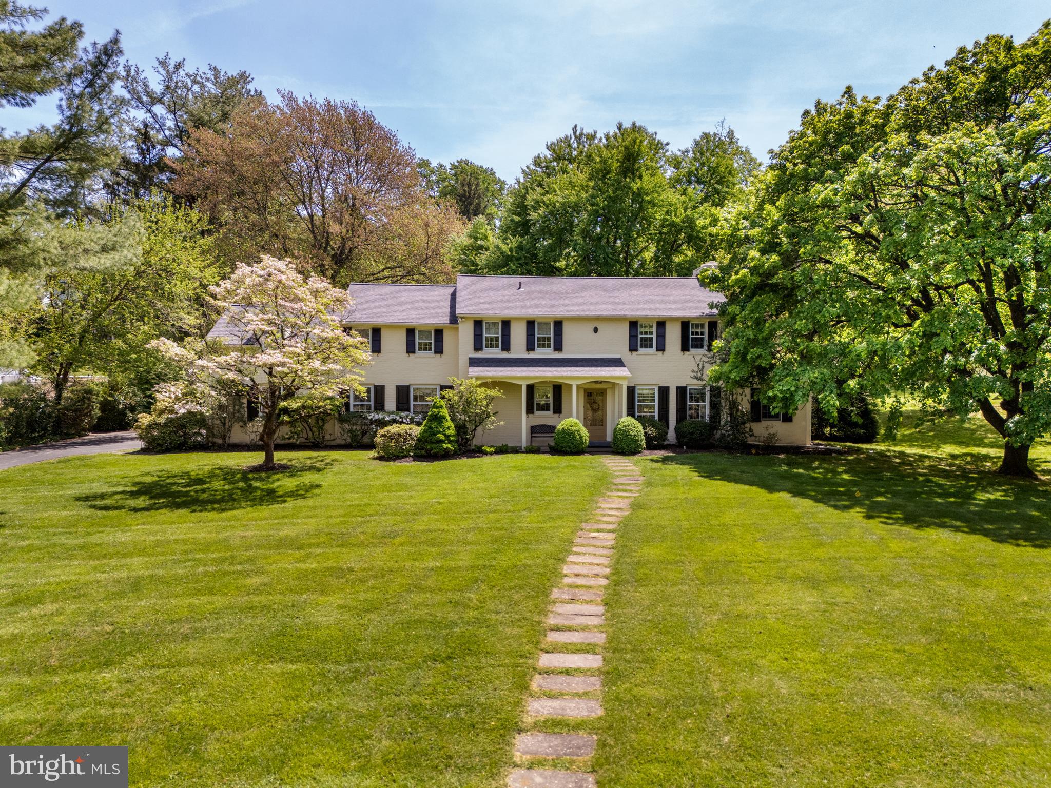 GLADWYNE - Residential