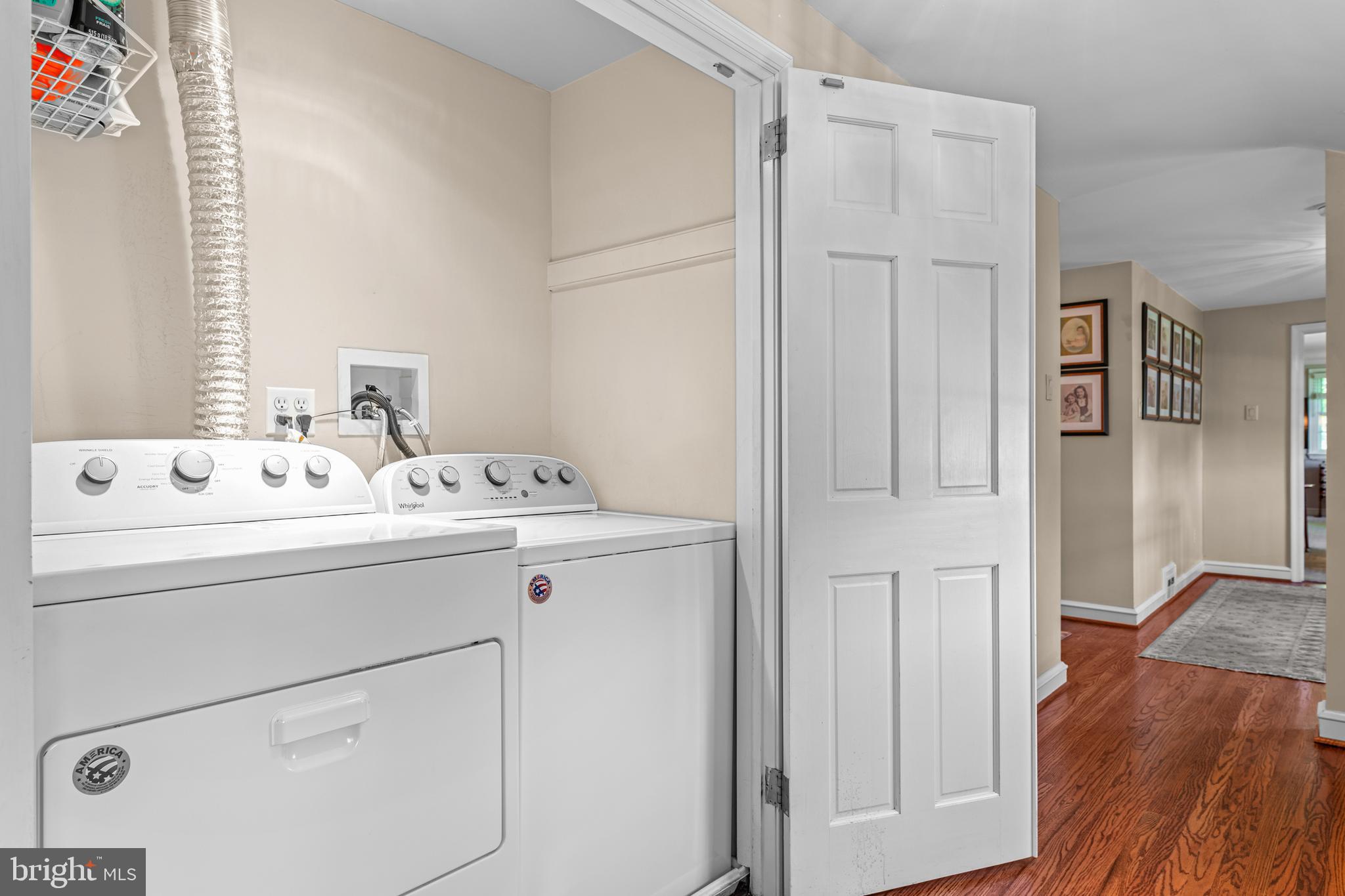 GLADWYNE - Residential