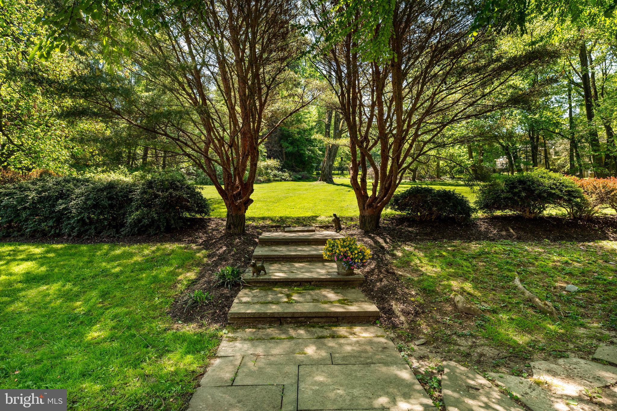 GLADWYNE - Residential