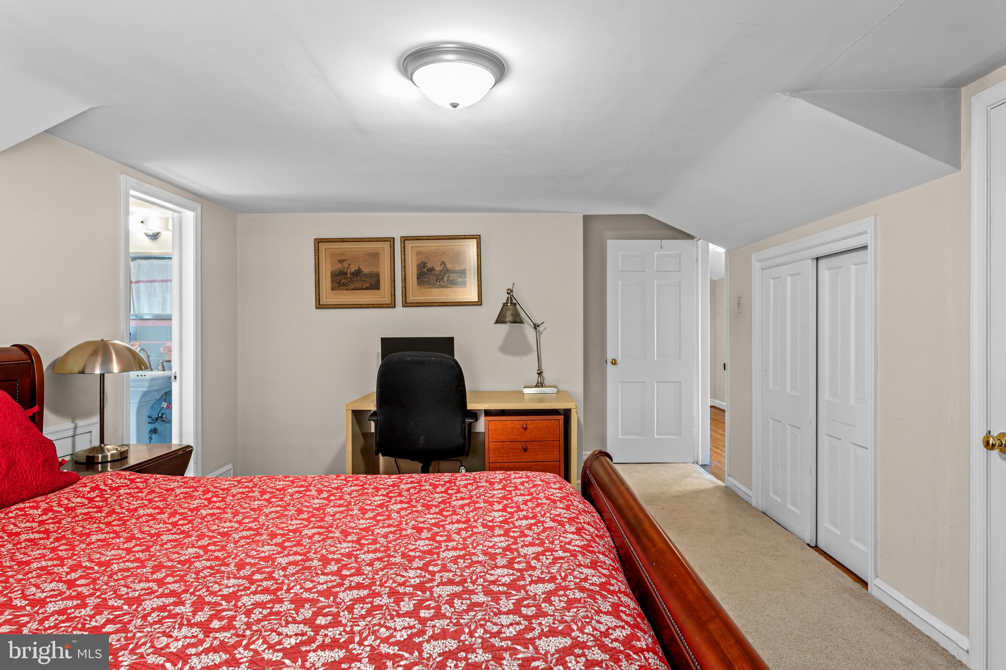 GLADWYNE - Residential