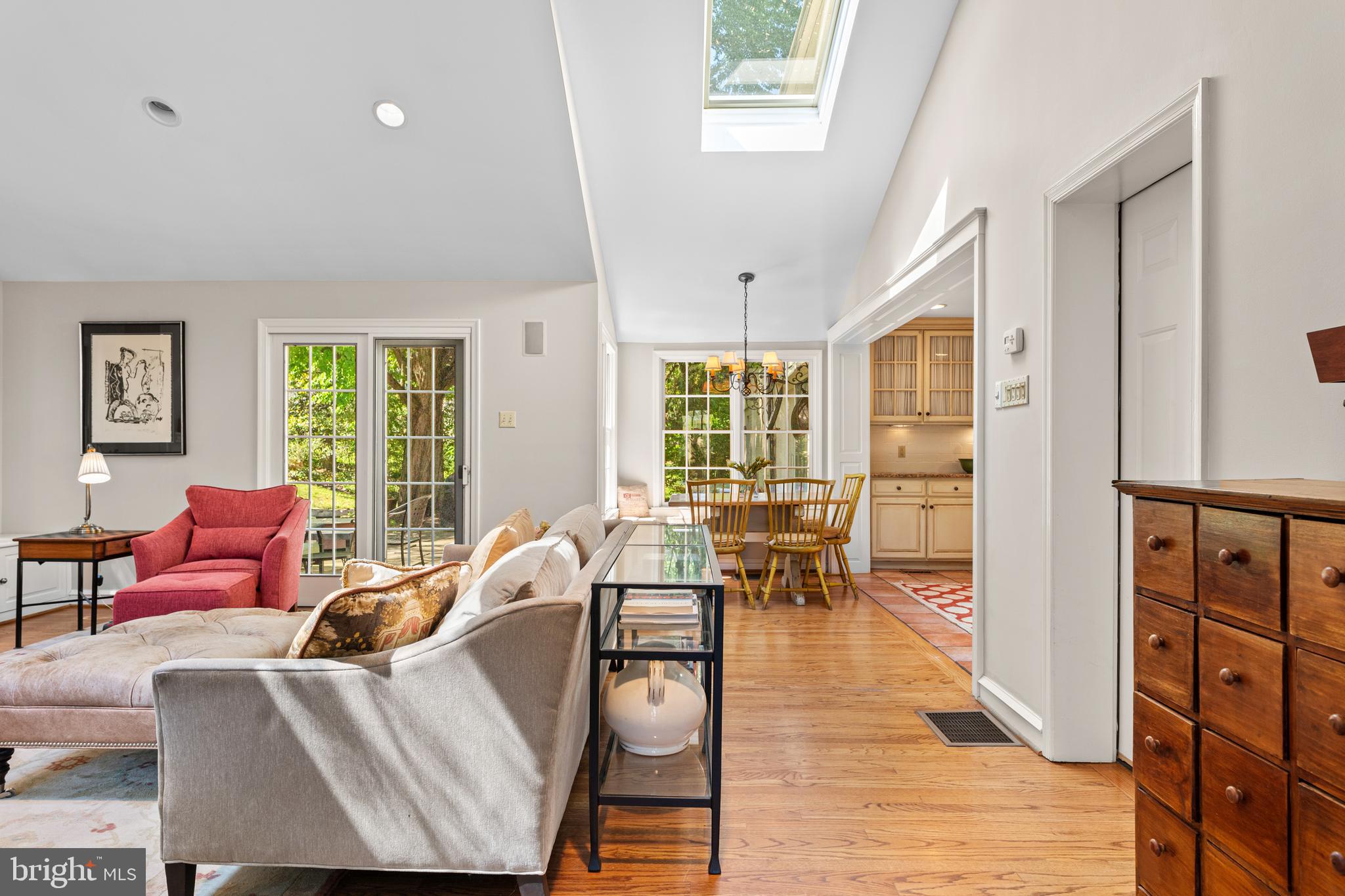 GLADWYNE - Residential