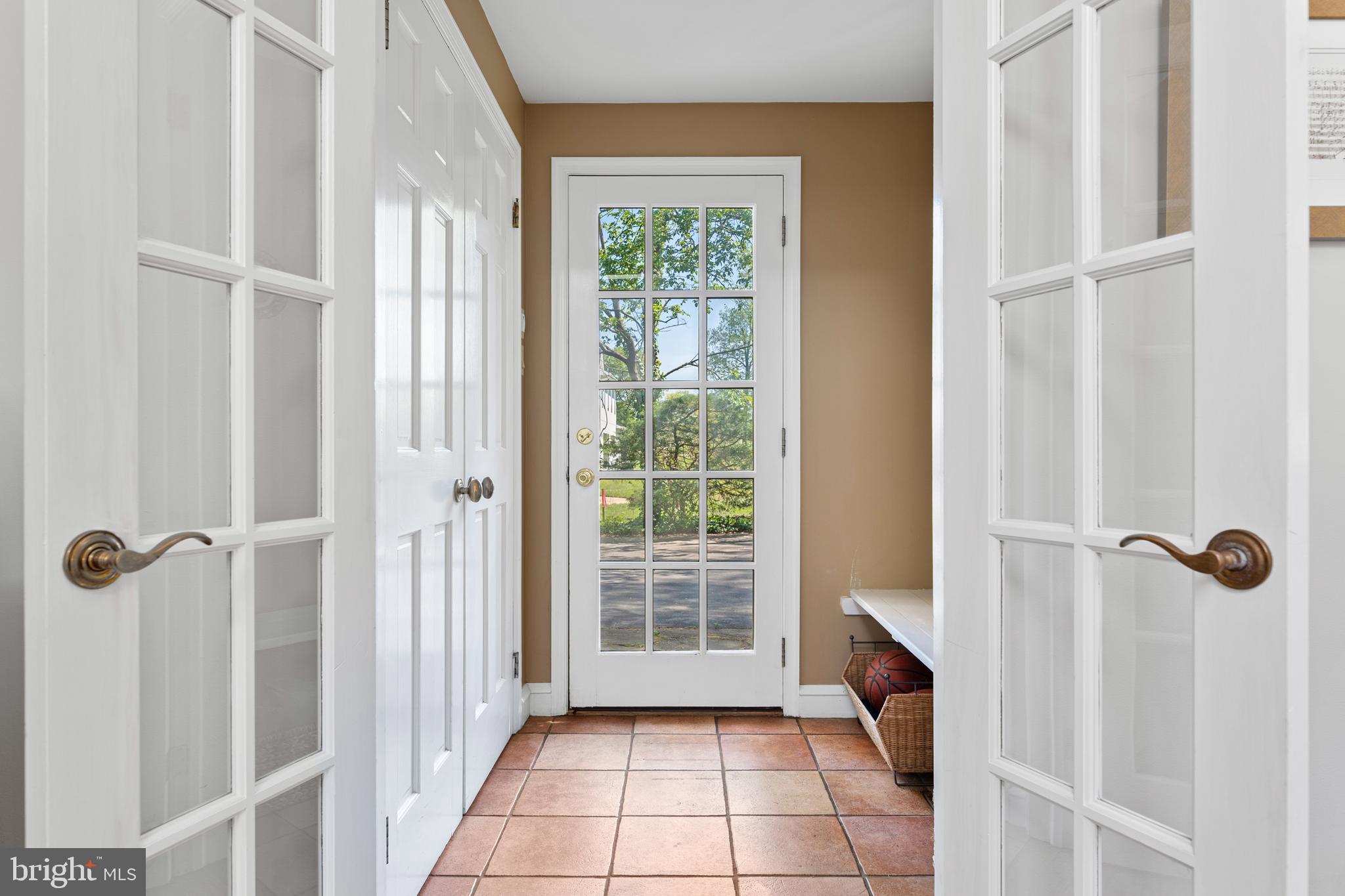 GLADWYNE - Residential