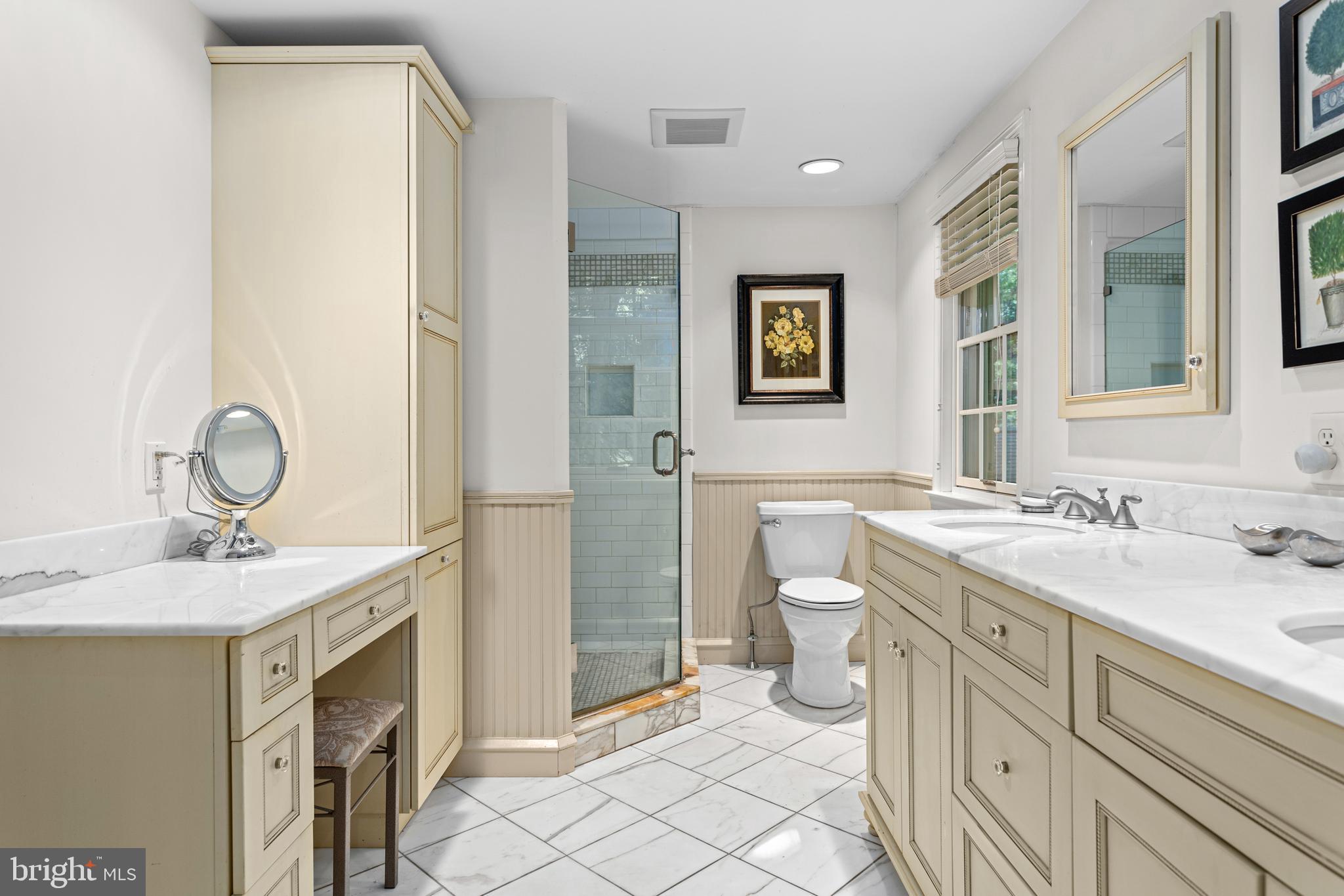 GLADWYNE - Residential