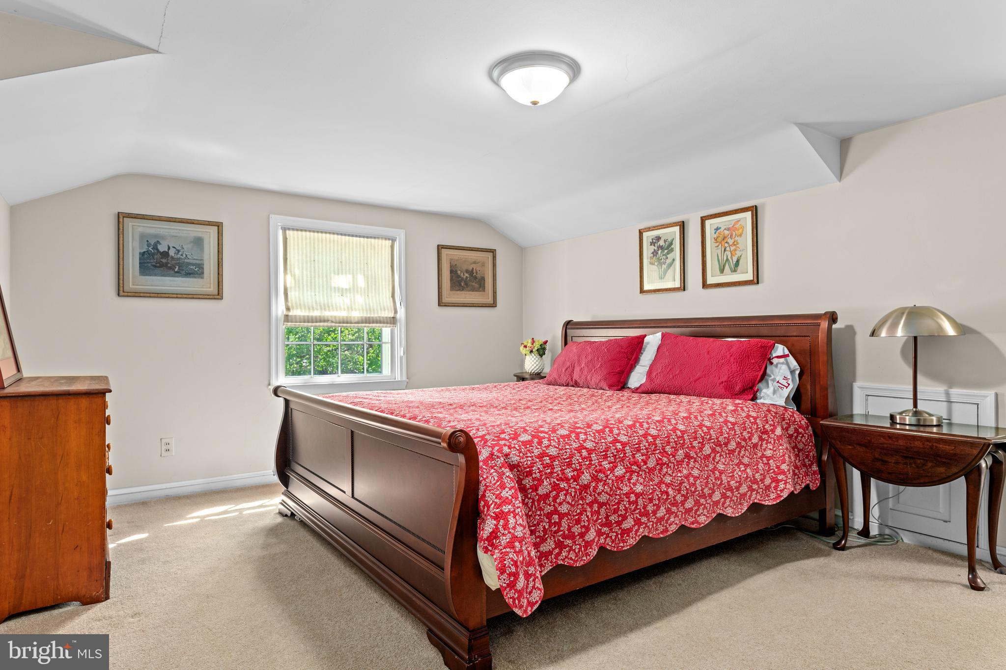 GLADWYNE - Residential