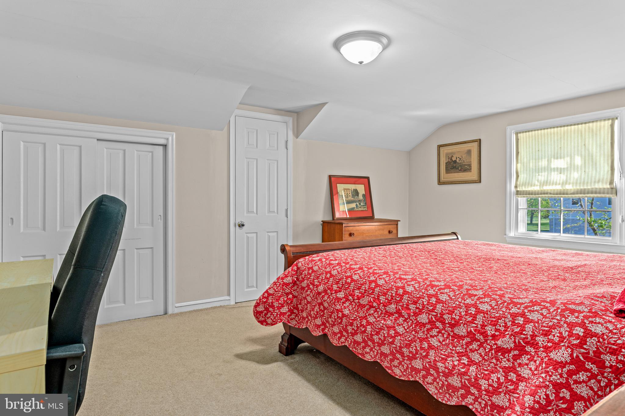 GLADWYNE - Residential