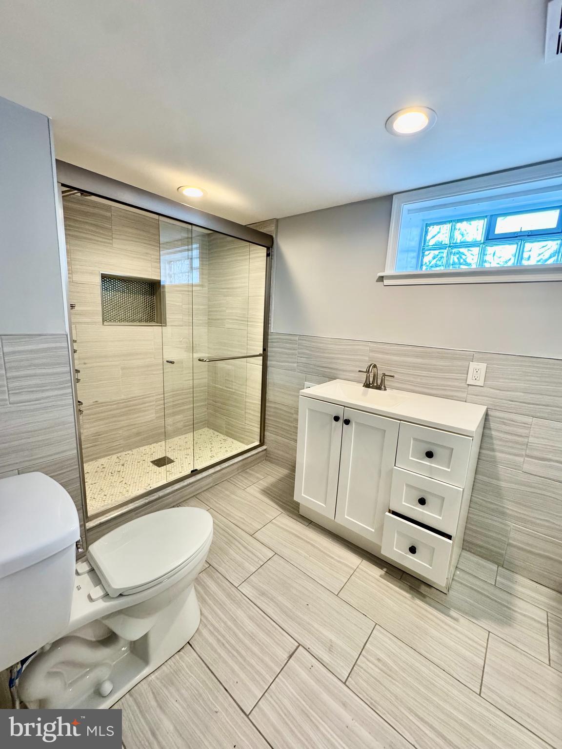 OLNEY (EAST) - Residential Lease