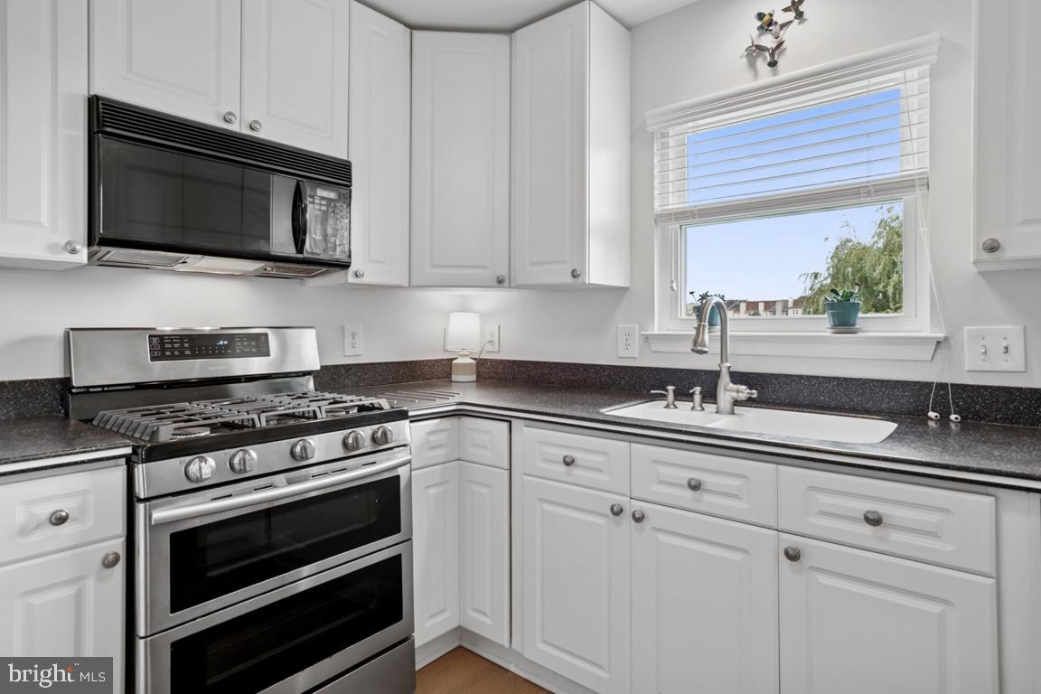 20594 CORNSTALK TERRACE 201
