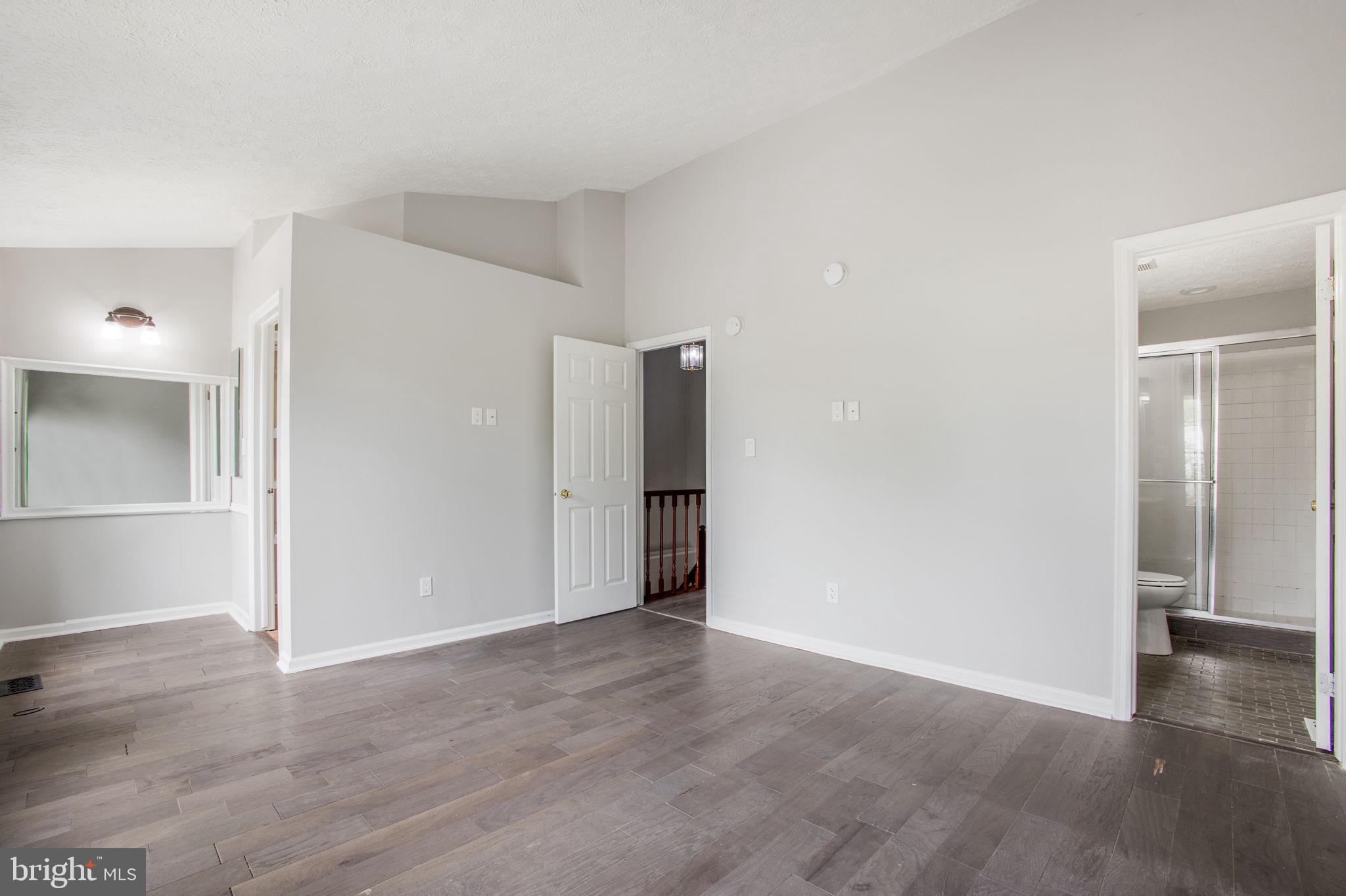 SEVEN OAKS - Residential