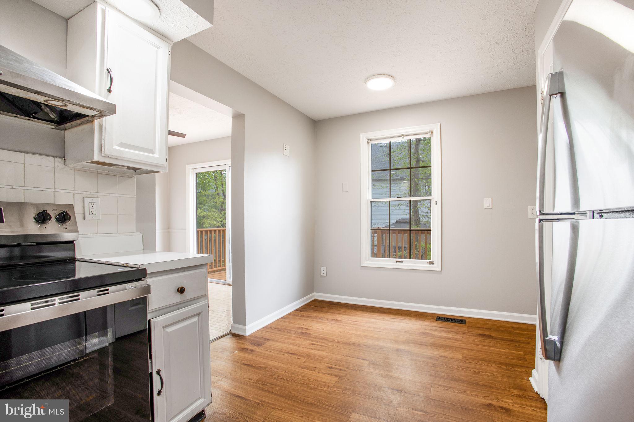 SEVEN OAKS - Residential