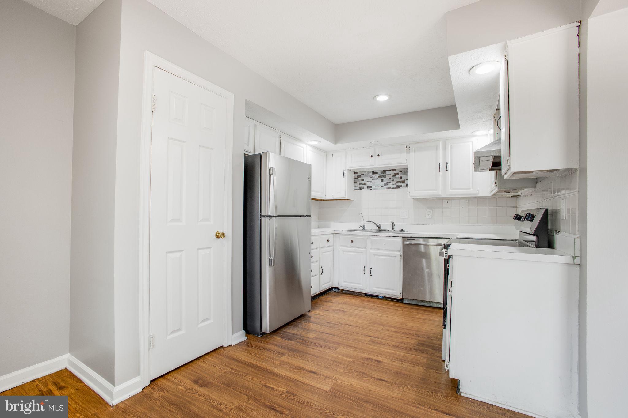 SEVEN OAKS - Residential