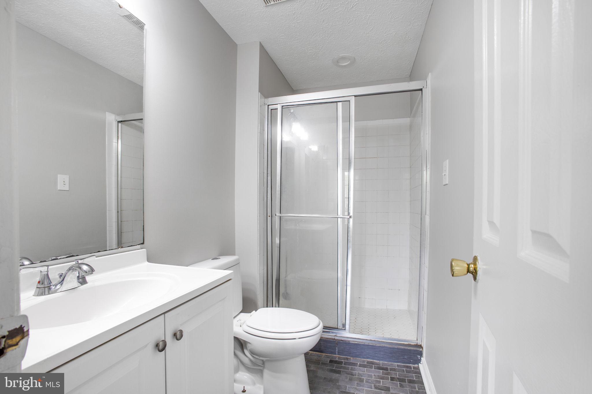 SEVEN OAKS - Residential