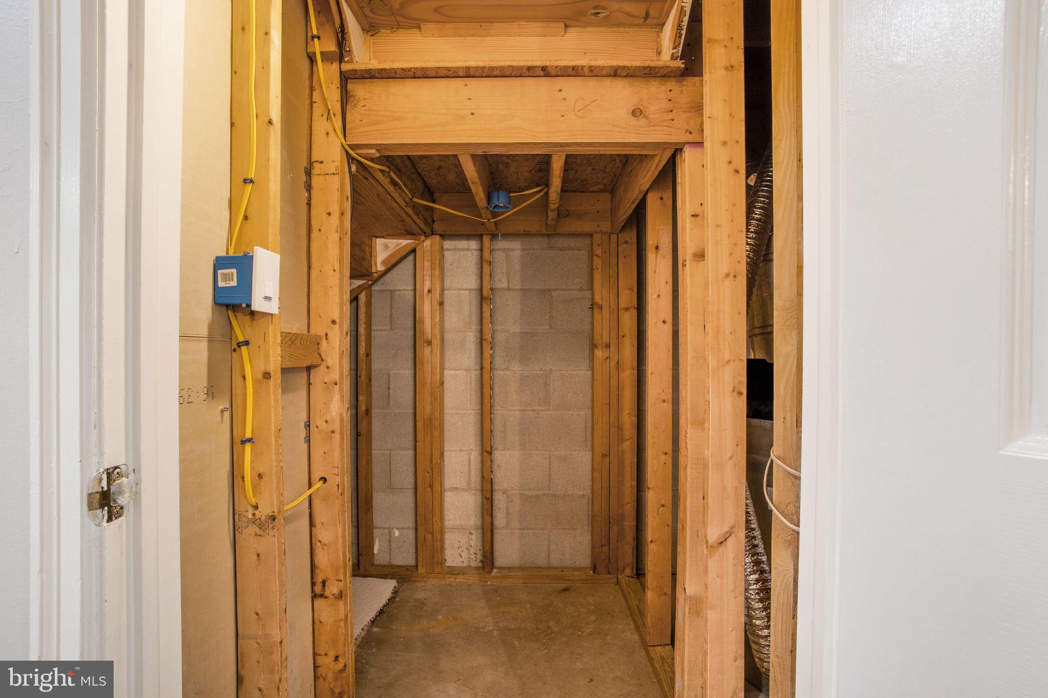 SEVEN OAKS - Residential