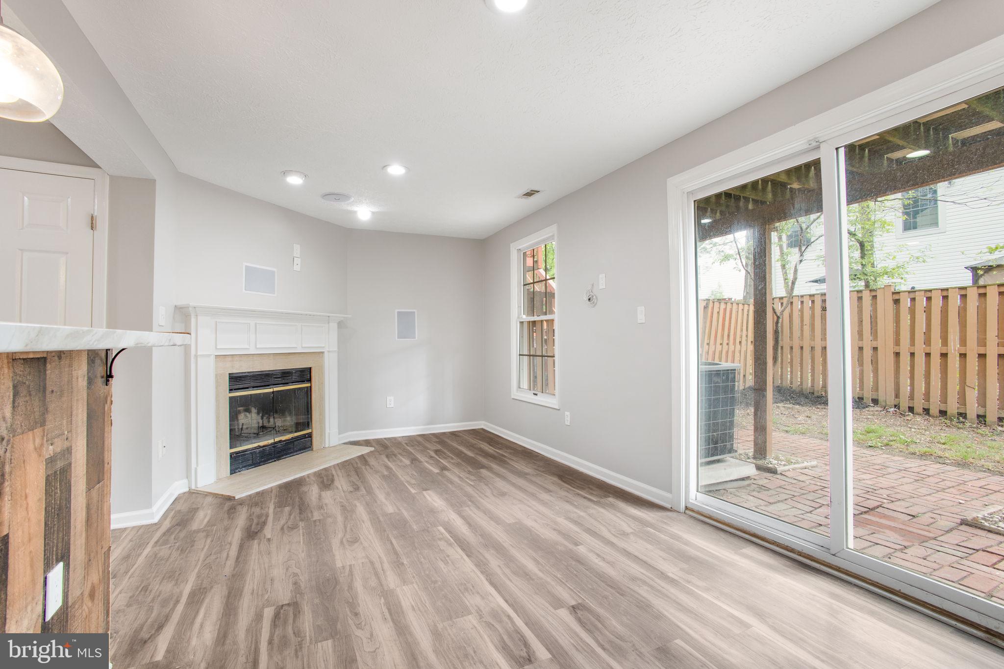 SEVEN OAKS - Residential