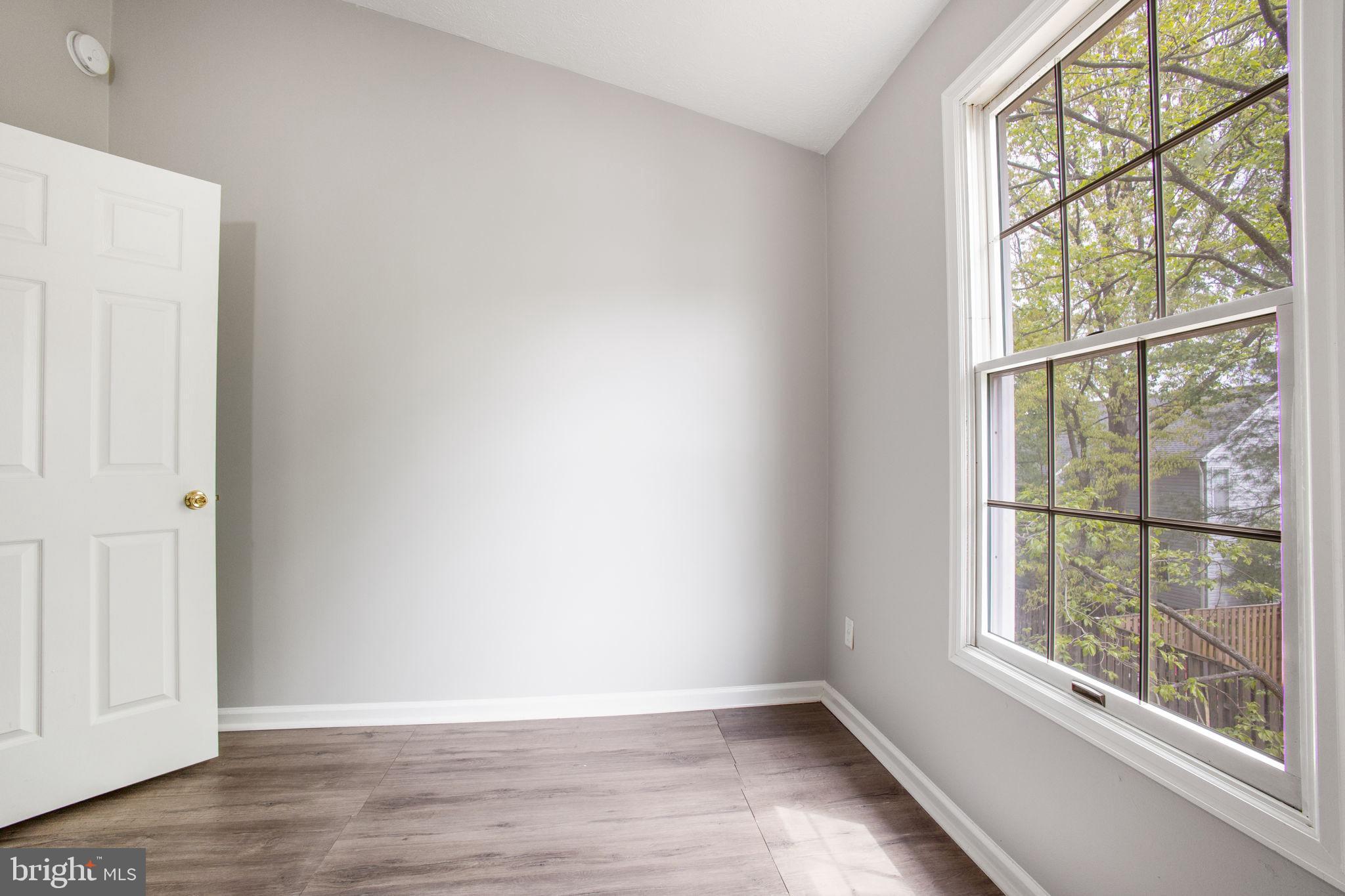 SEVEN OAKS - Residential