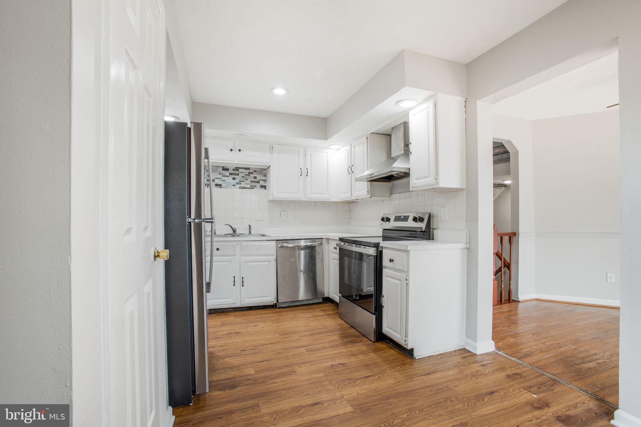 SEVEN OAKS - Residential