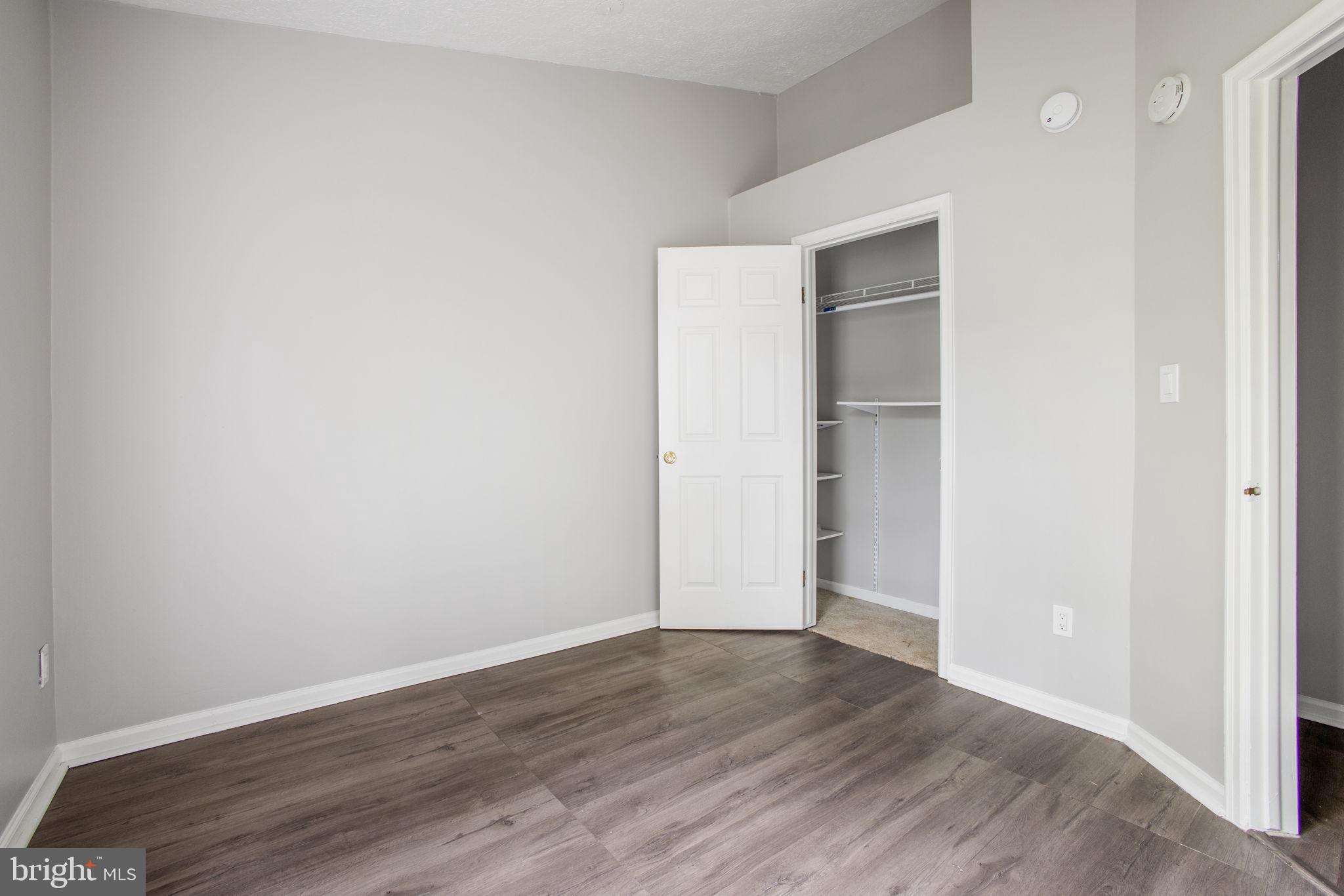 SEVEN OAKS - Residential