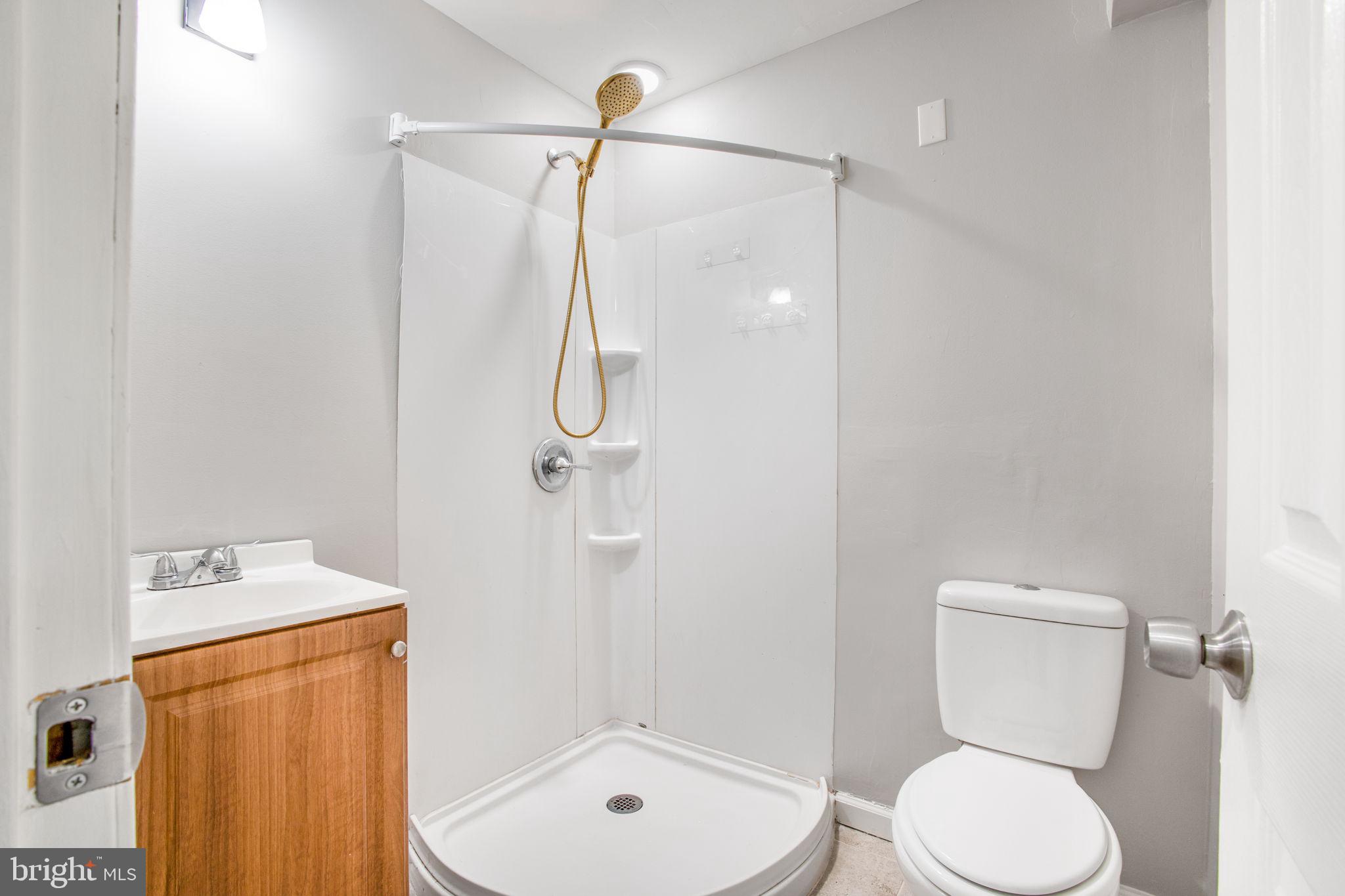 SEVEN OAKS - Residential