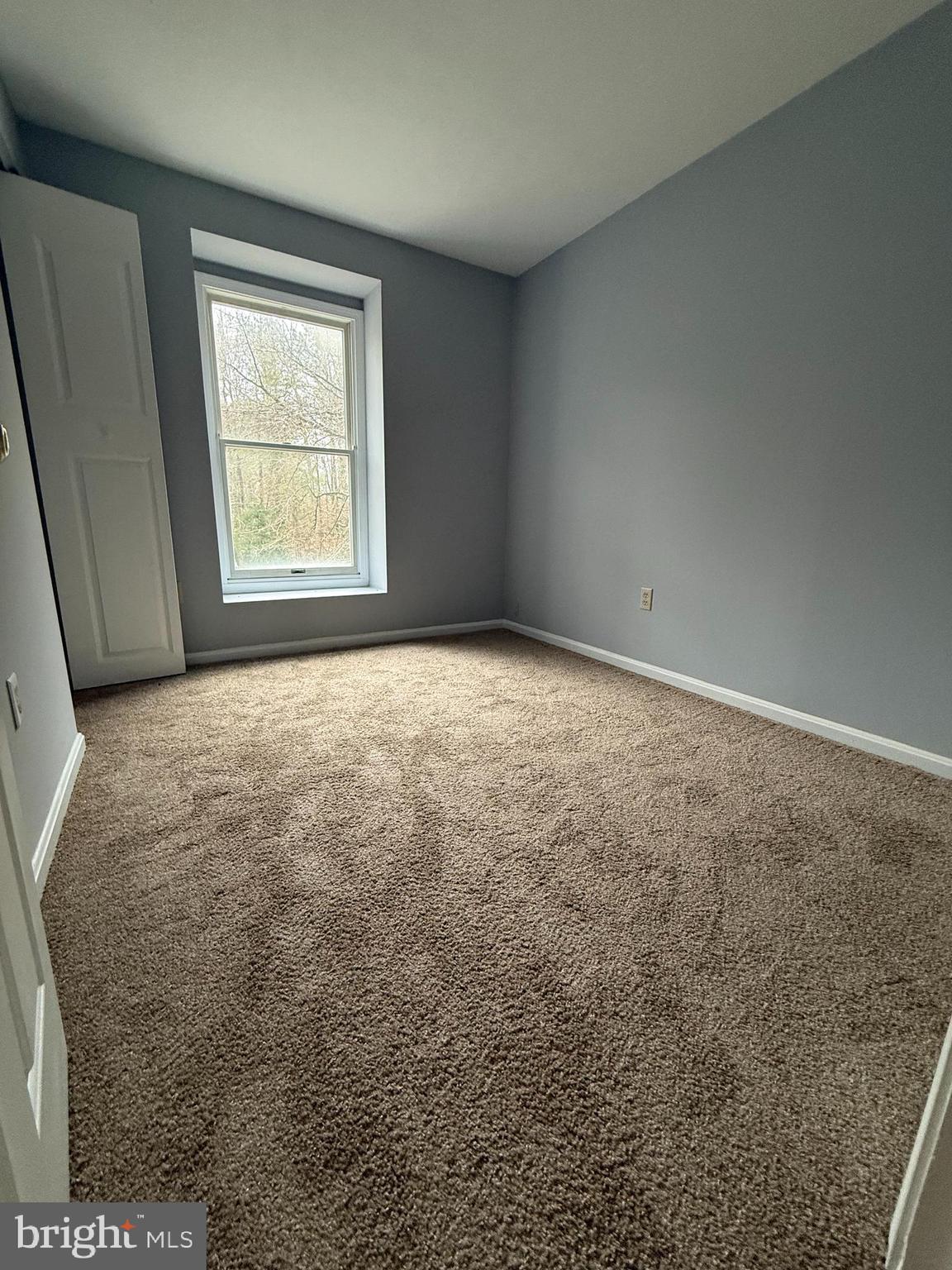 HUNTING QUARTERS - Residential