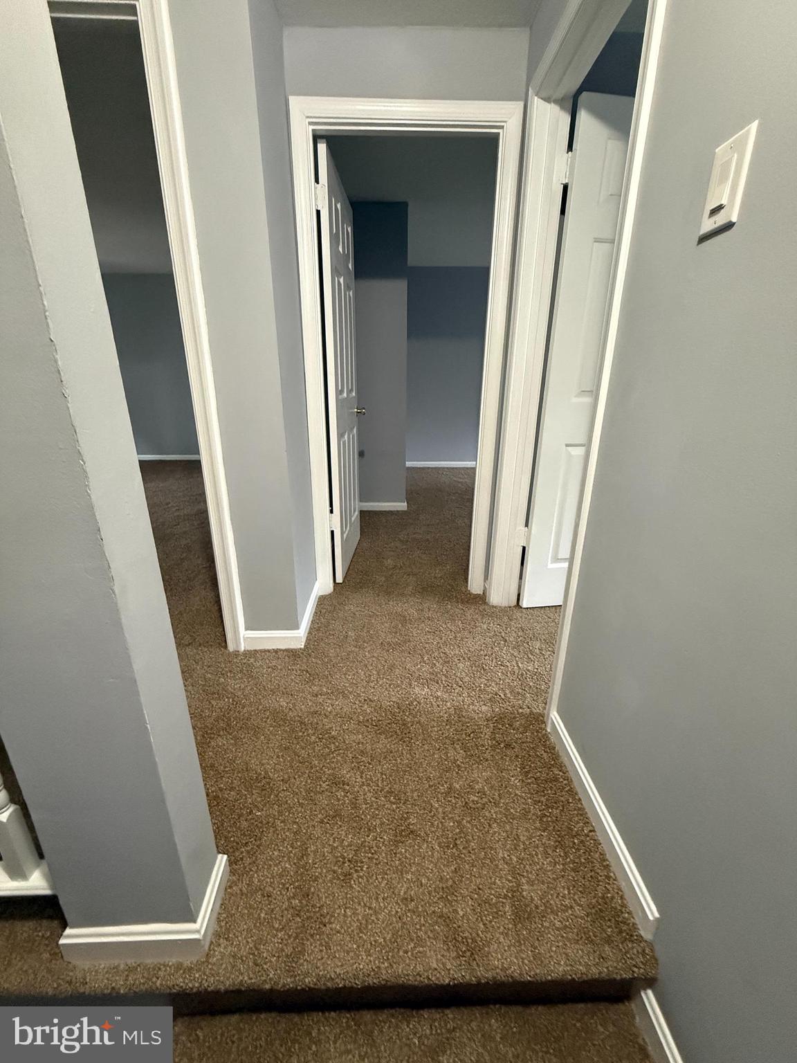 HUNTING QUARTERS - Residential