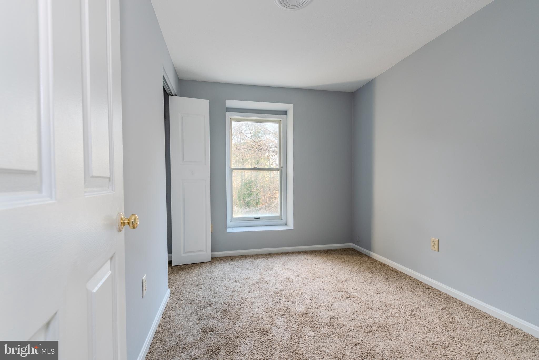 HUNTING QUARTERS - Residential