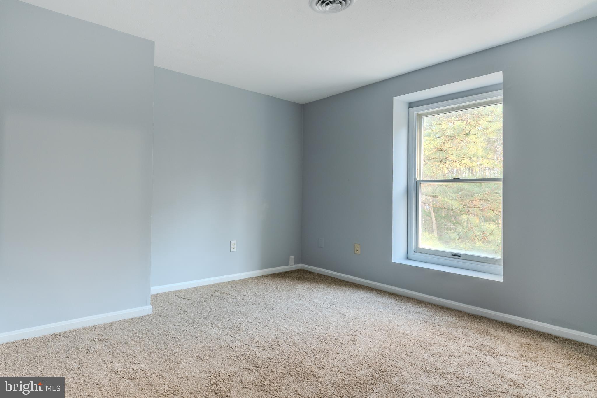 HUNTING QUARTERS - Residential