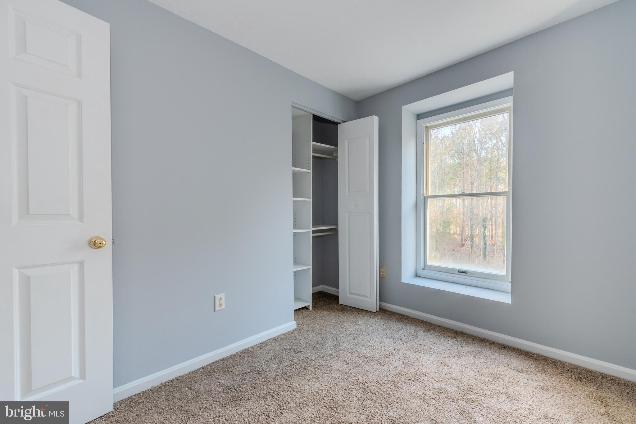 HUNTING QUARTERS - Residential