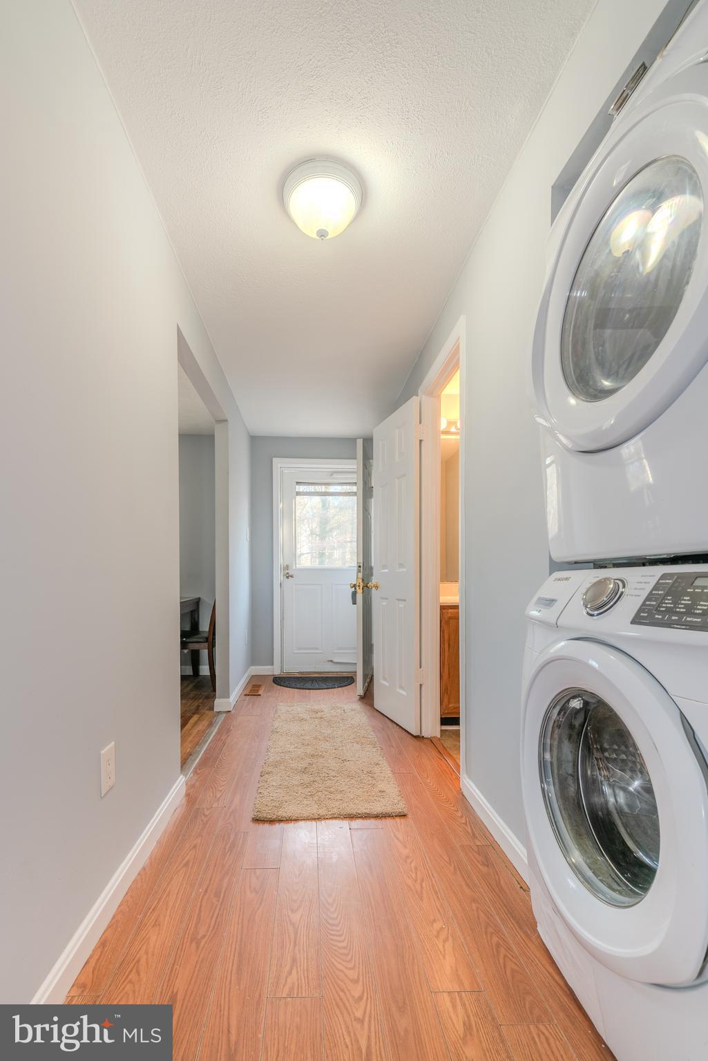 HUNTING QUARTERS - Residential