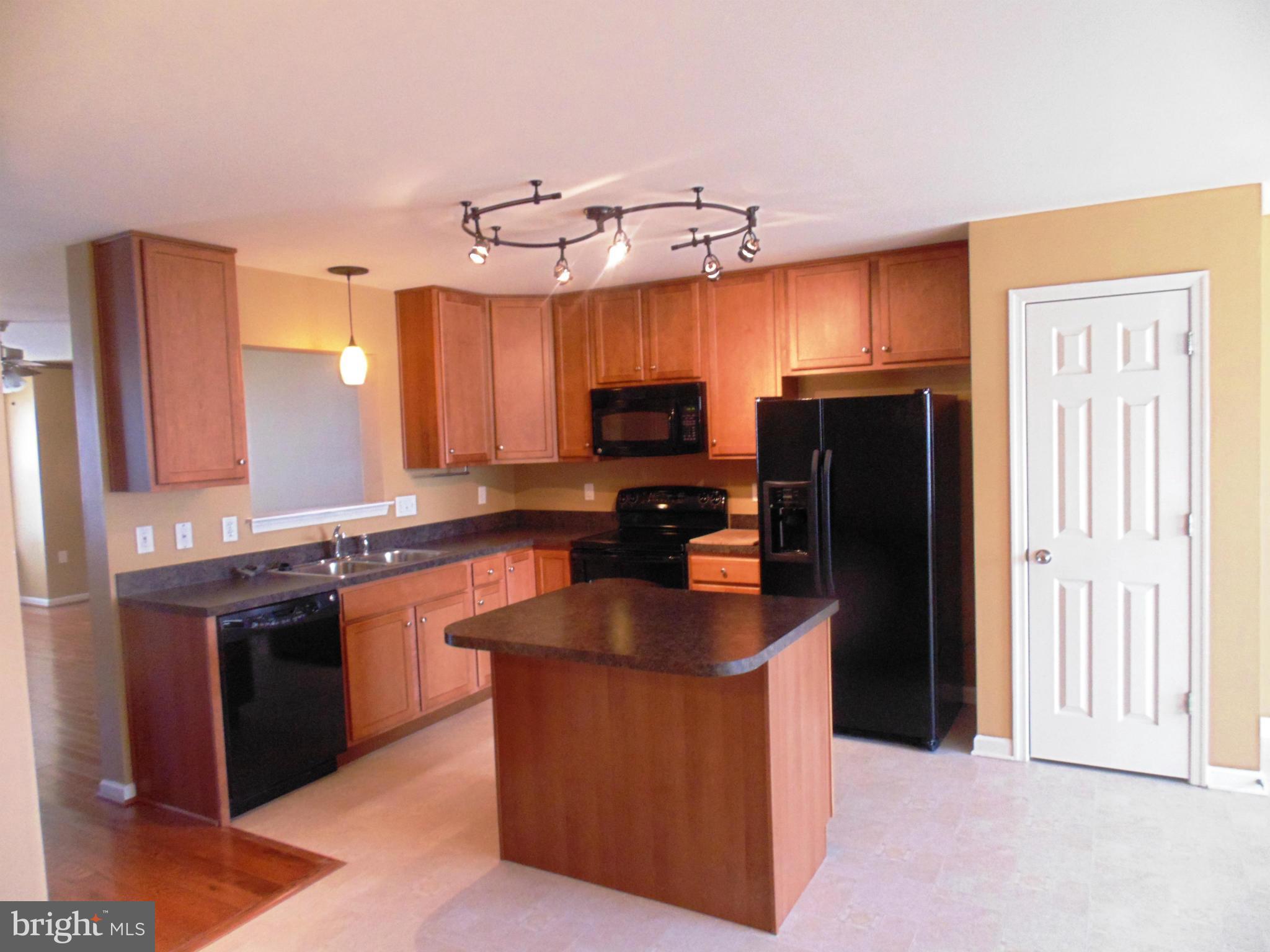 MANOR PARK - Residential Lease