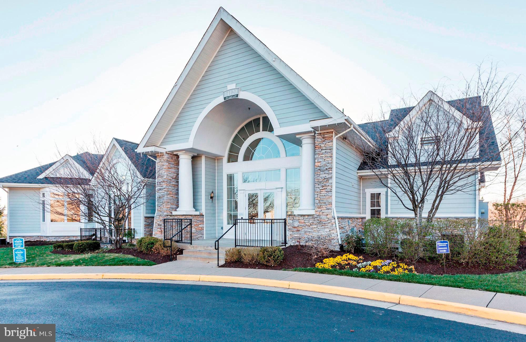 POTOMAC POINTE CONDOMINI - Residential