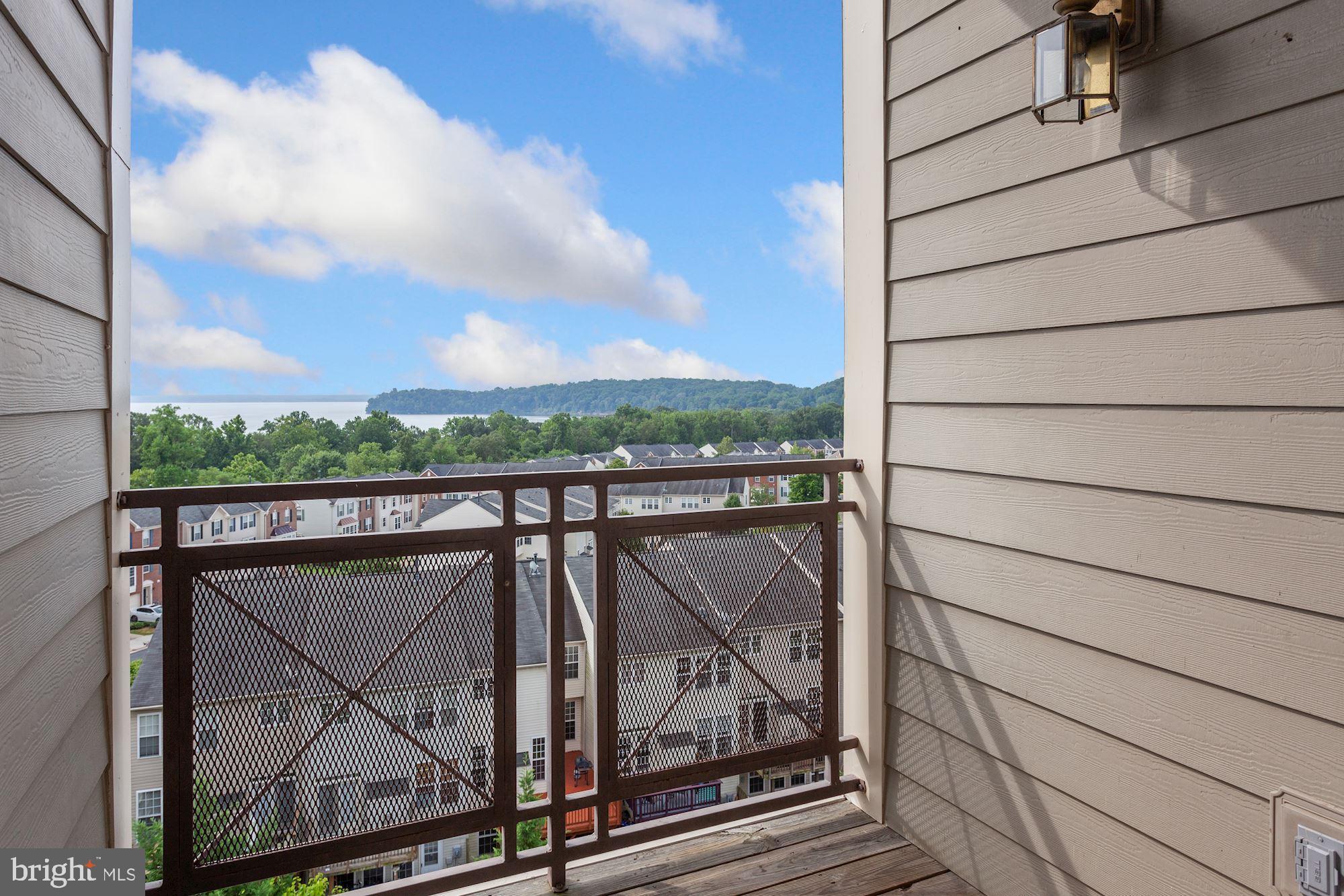 POTOMAC POINTE CONDOMINI - Residential