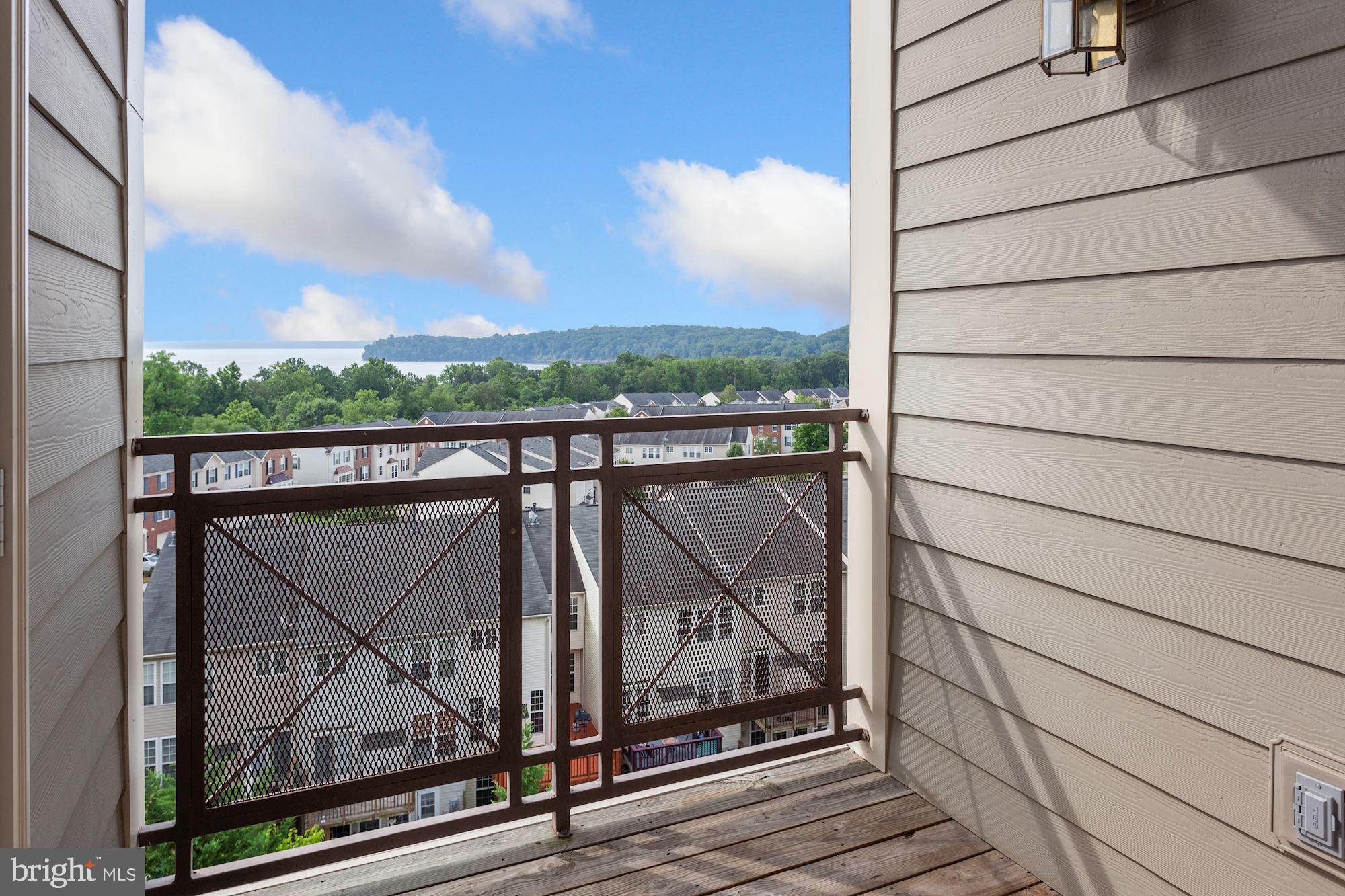 POTOMAC POINTE CONDOMINI - Residential