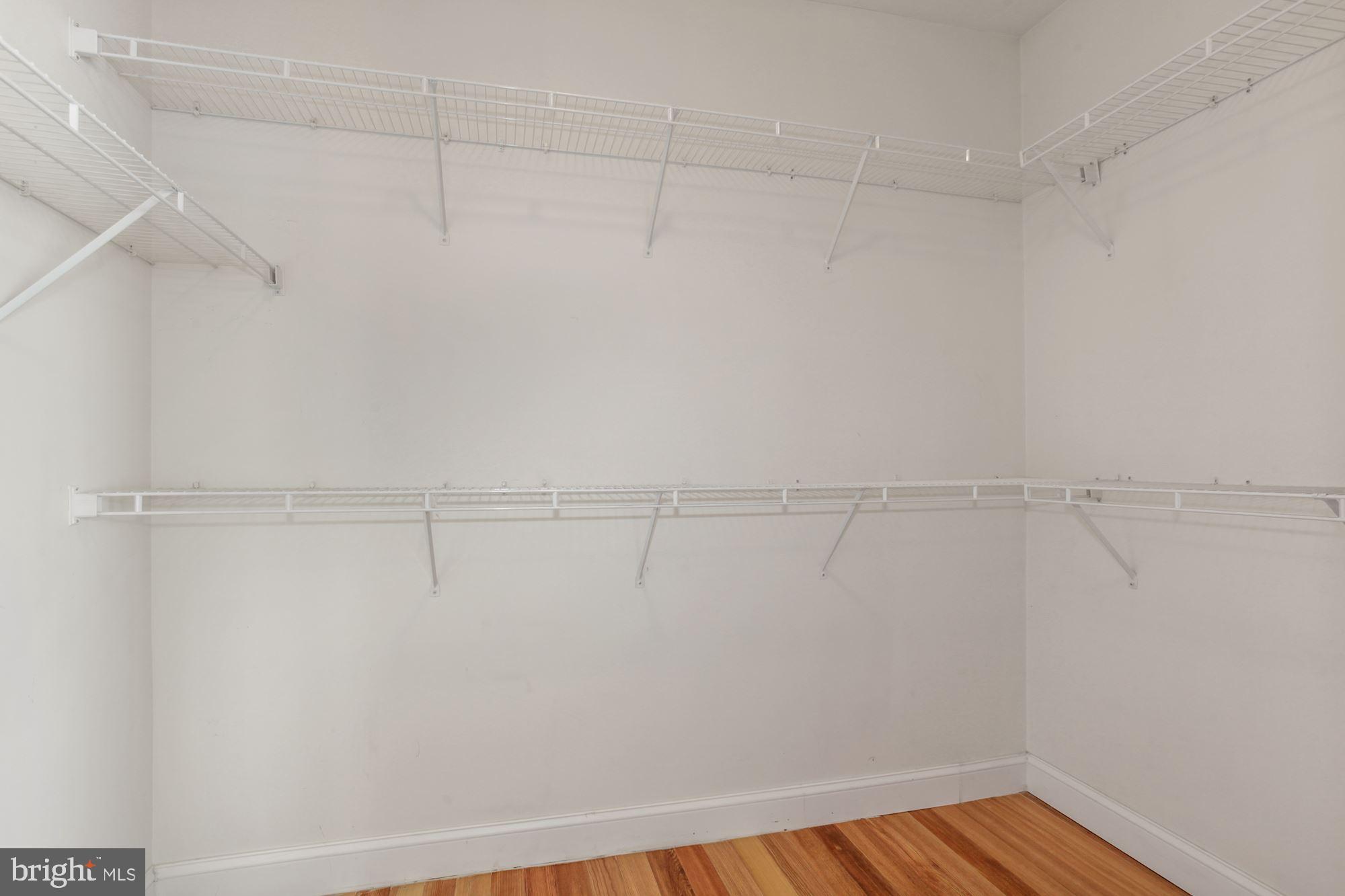 POTOMAC POINTE CONDOMINI - Residential