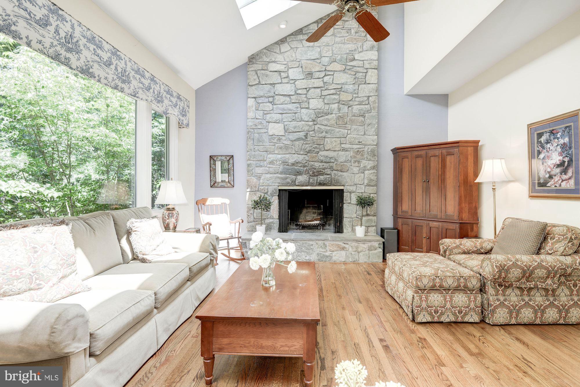 THE PALISADES - Residential