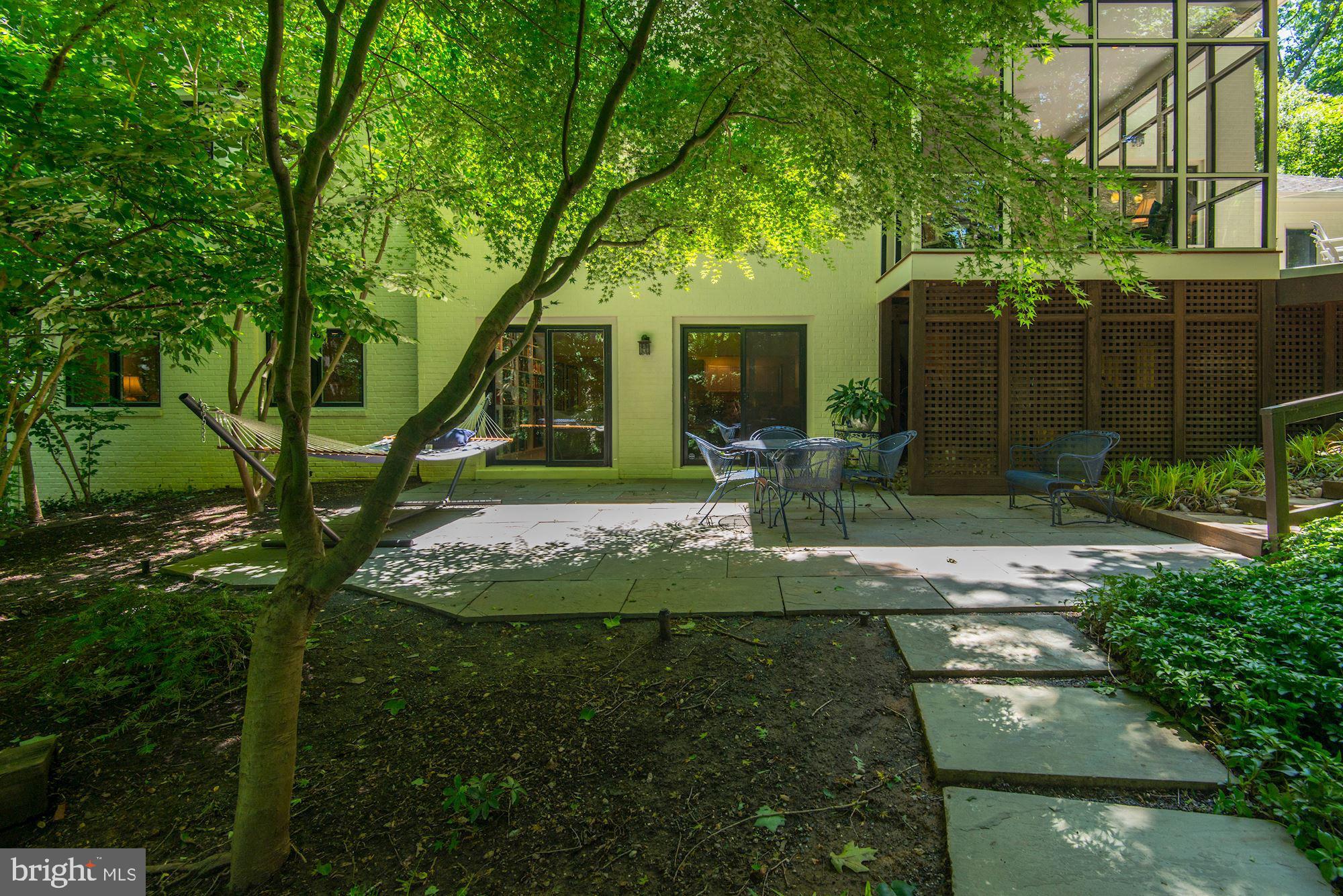 THE PALISADES - Residential